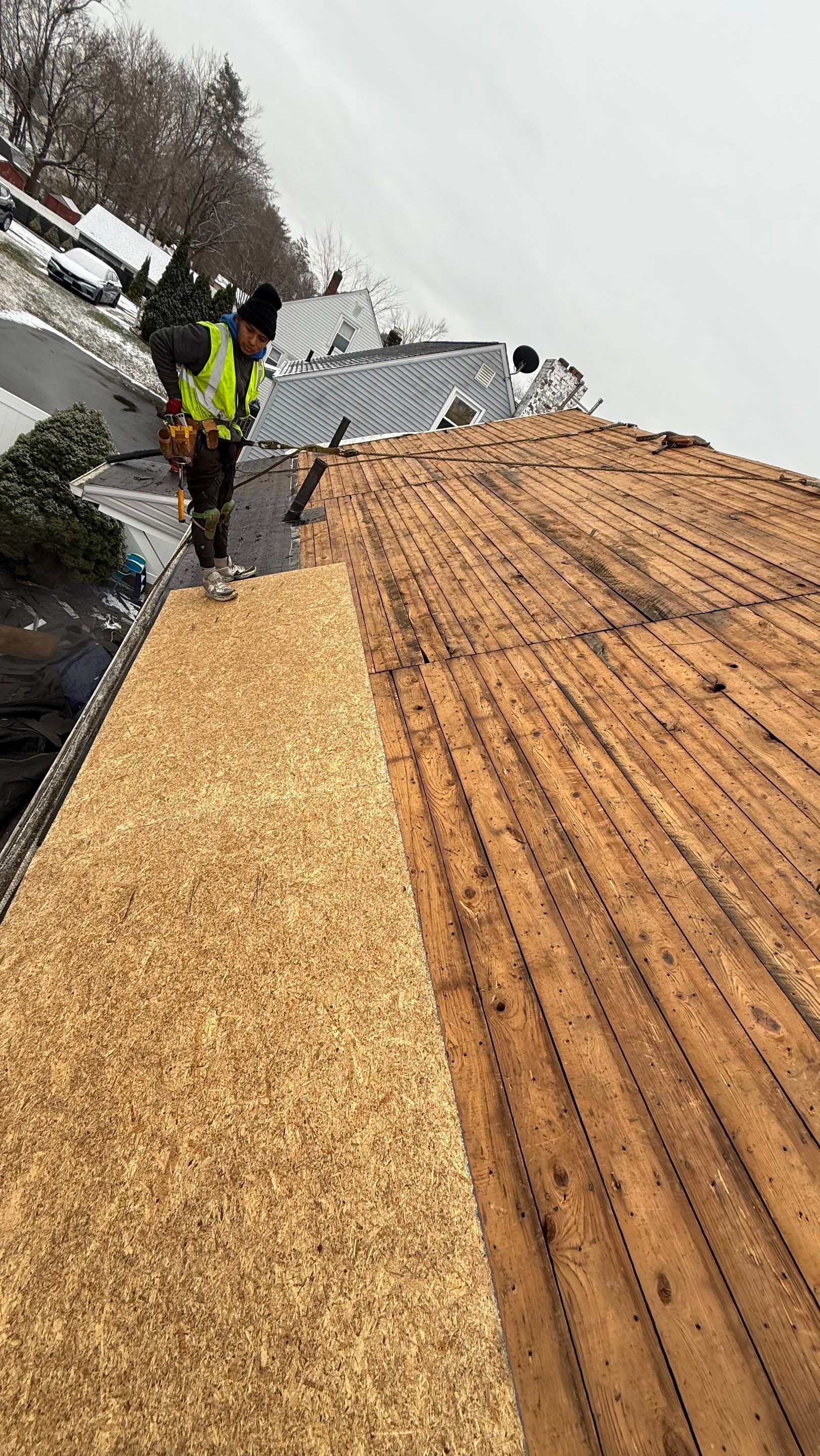 Owens Corning Duration: Onyx Black in Manchester by Golden Shield Roofing