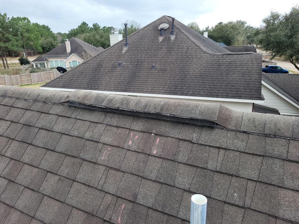 SureStart PLUS 4-STAR Warranty Fully covers materials, labor, tear-off and disposal expenses in years 1-50. by Roof Concepts Construction
