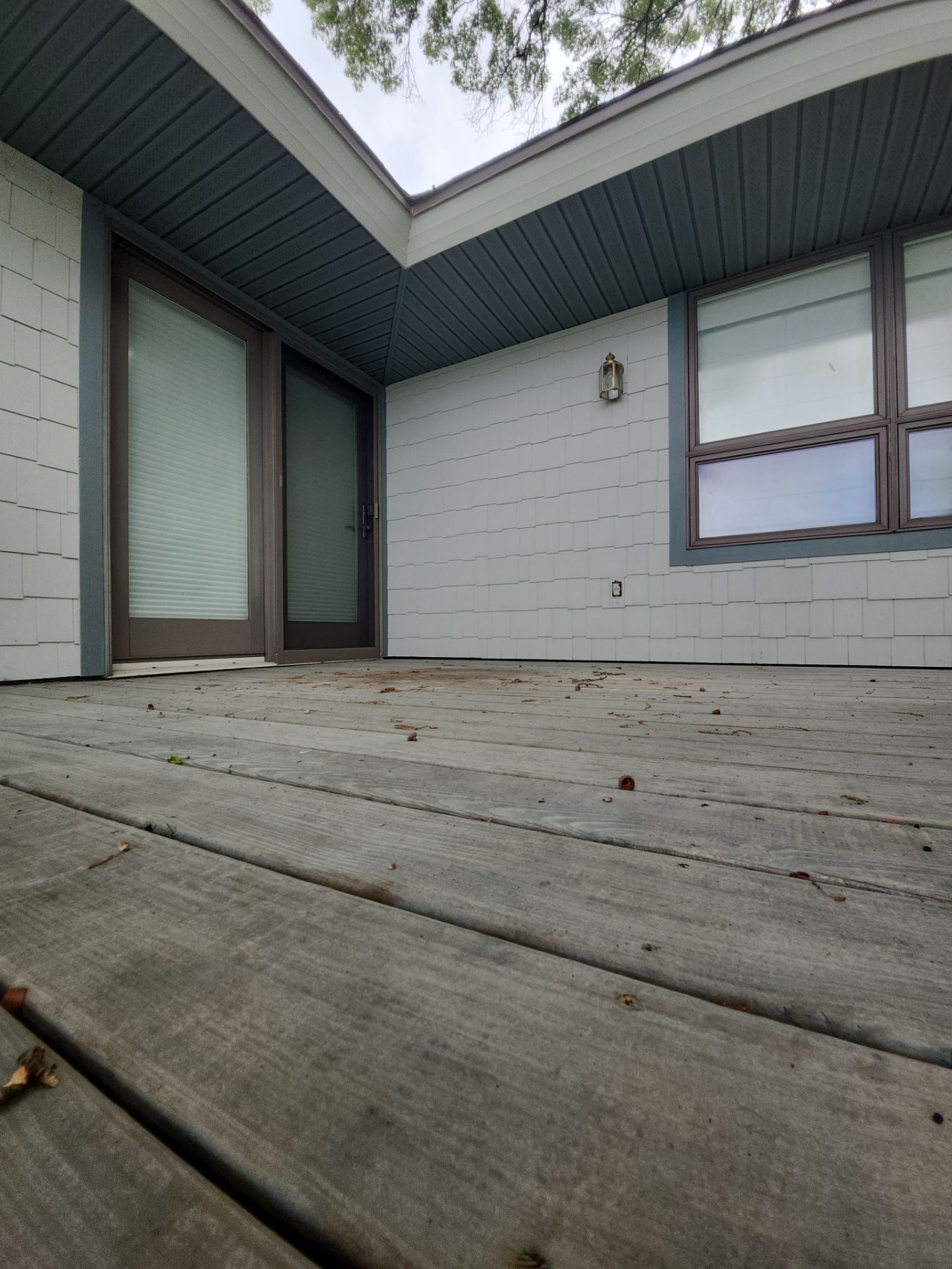 Deck Staining and Pressure Washing by Gordon Painting