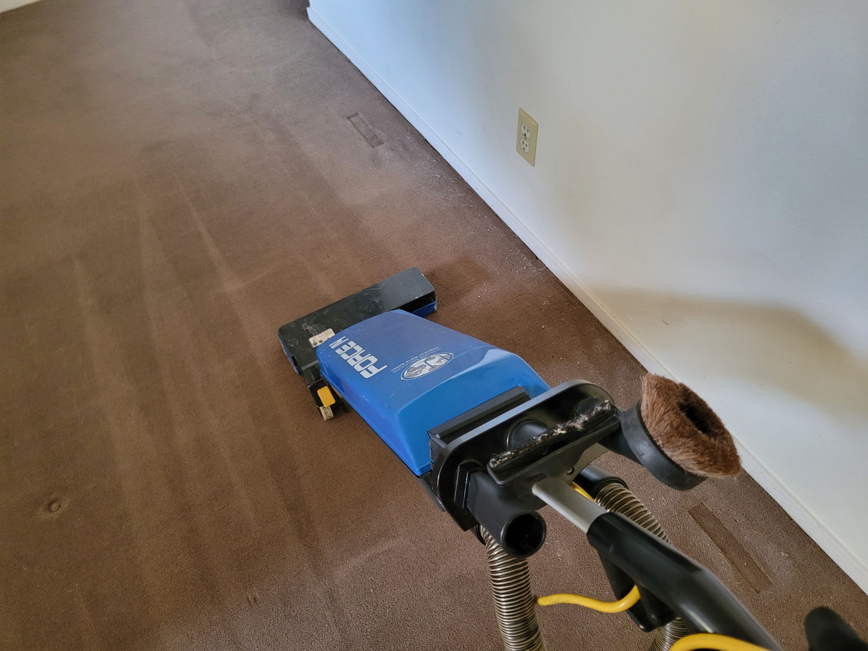 Carpet Re-stretching and Cleaning by Ardent Carpet Restore LLC