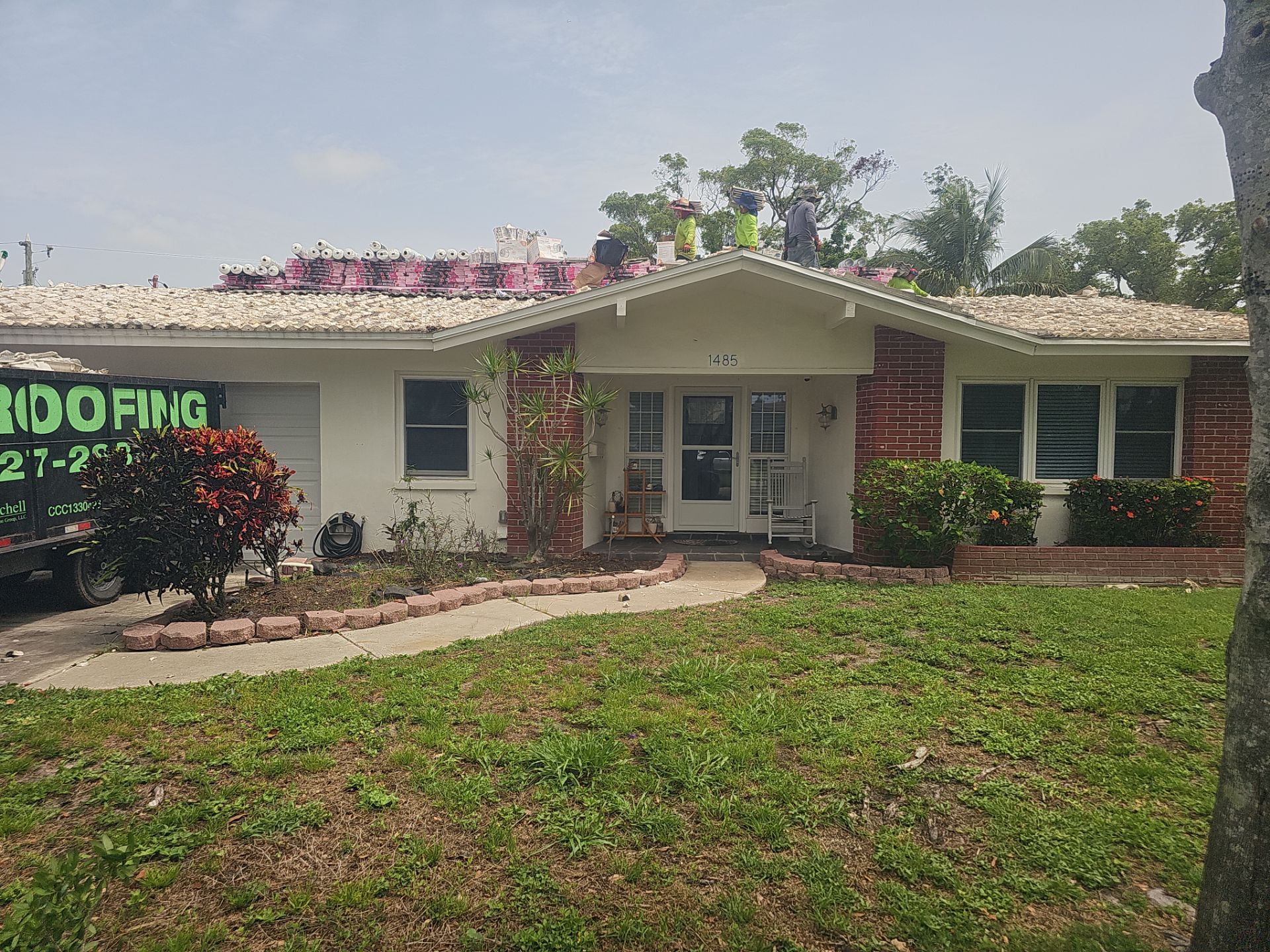 Project in St. Petersburg 33705 by Mitchell Roofing Company LLC 