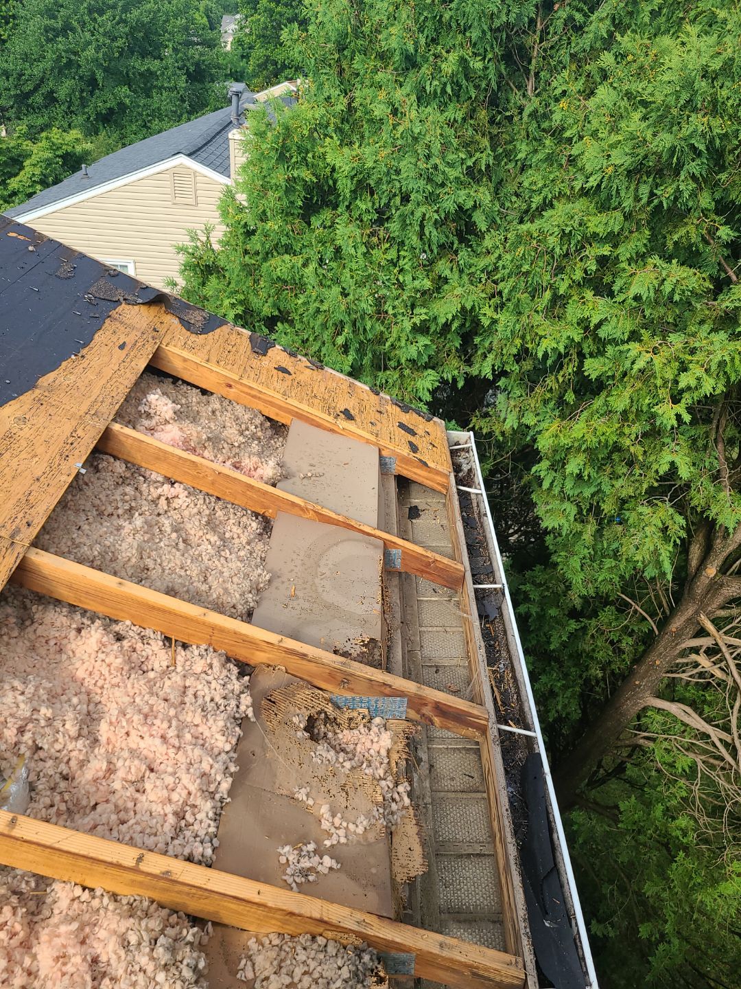 Falls Church: CertainTeed Landmark Pro Designer Shingles in Max Def Pewterwood by RM Banning, Inc.