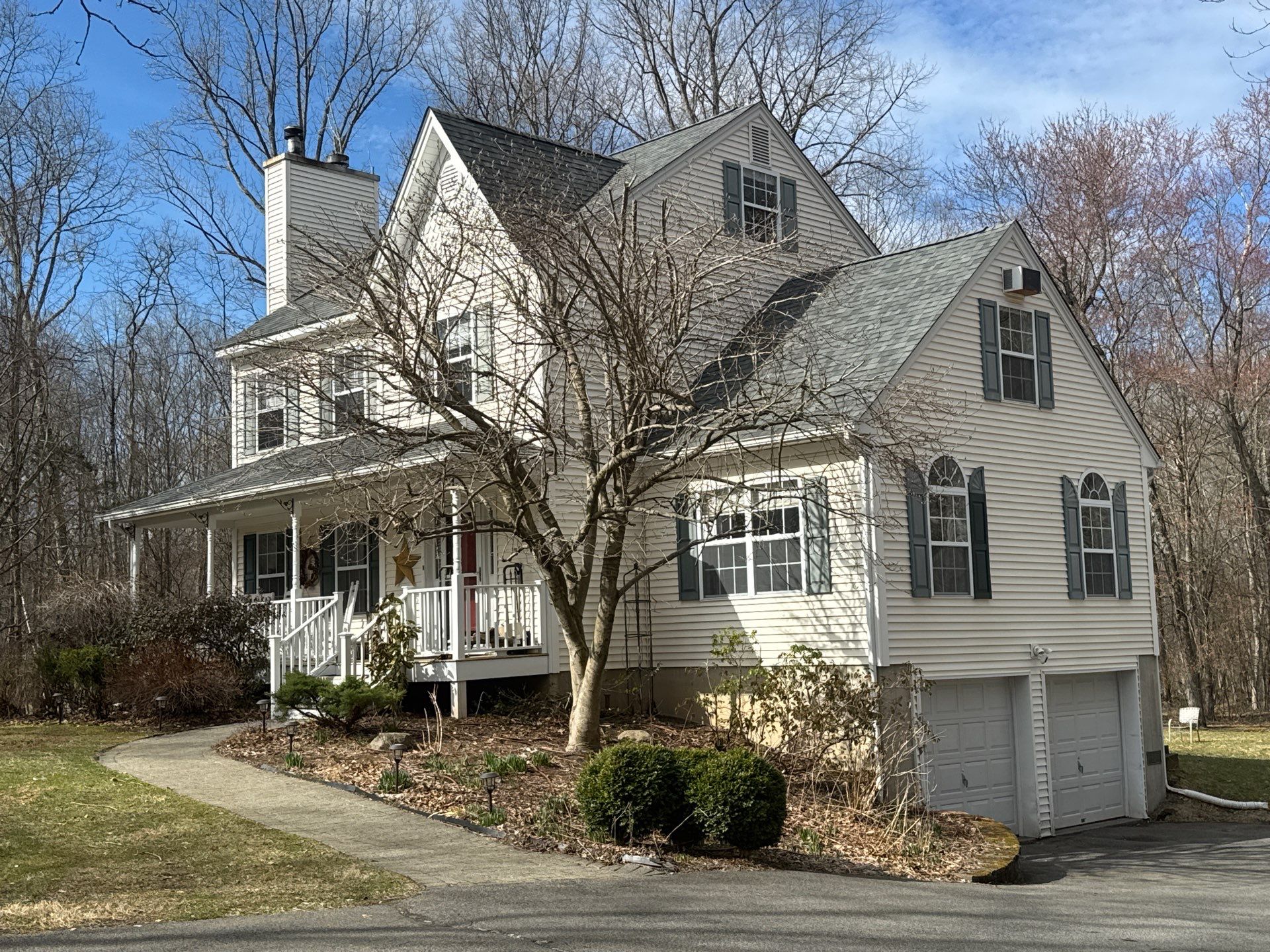 Residential Roofing Installation using Owens Corning by roberts roofing