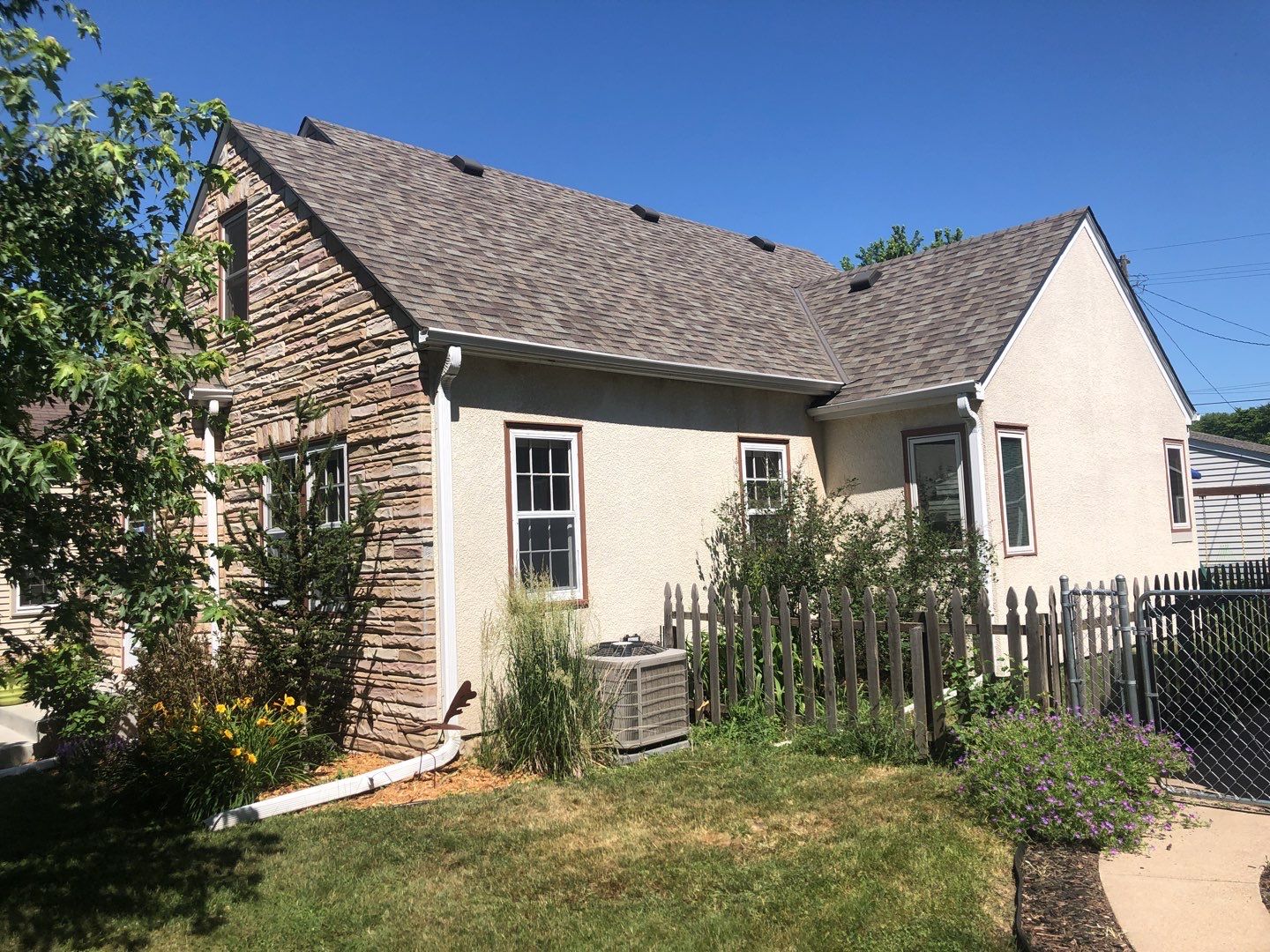 St. Paul, MN – Residential Roof Replacement by First Impressions Exteriors