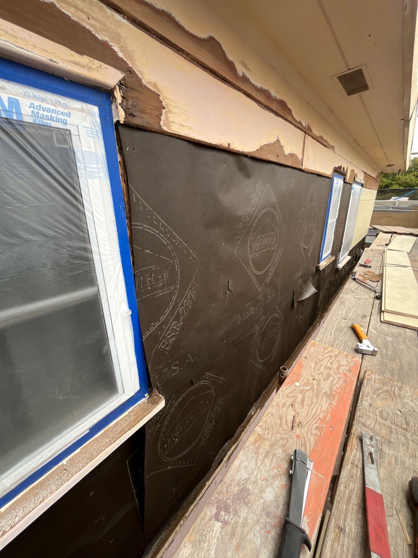 Exterior Painting using Sherwin-Williams  by Herrera’s Bay Area Painting inc.
