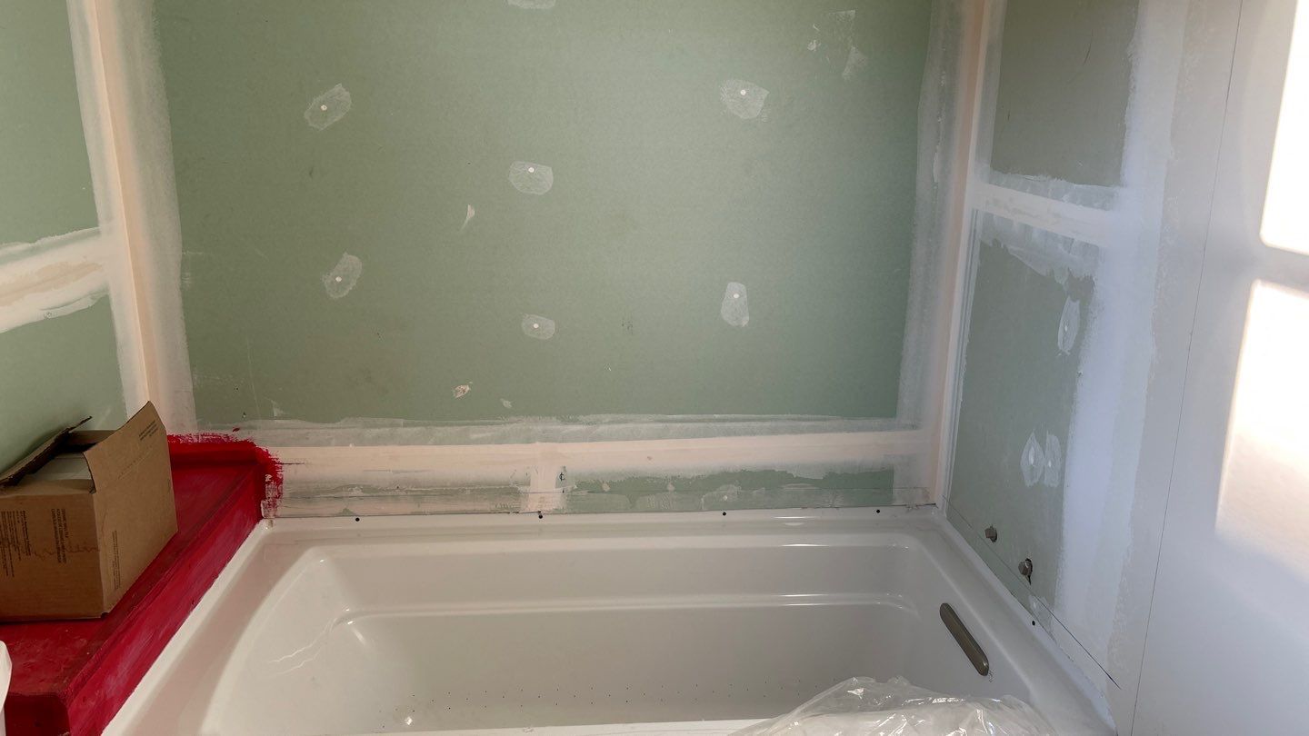 New Tub Surround  by Footprints Floors of Nashville