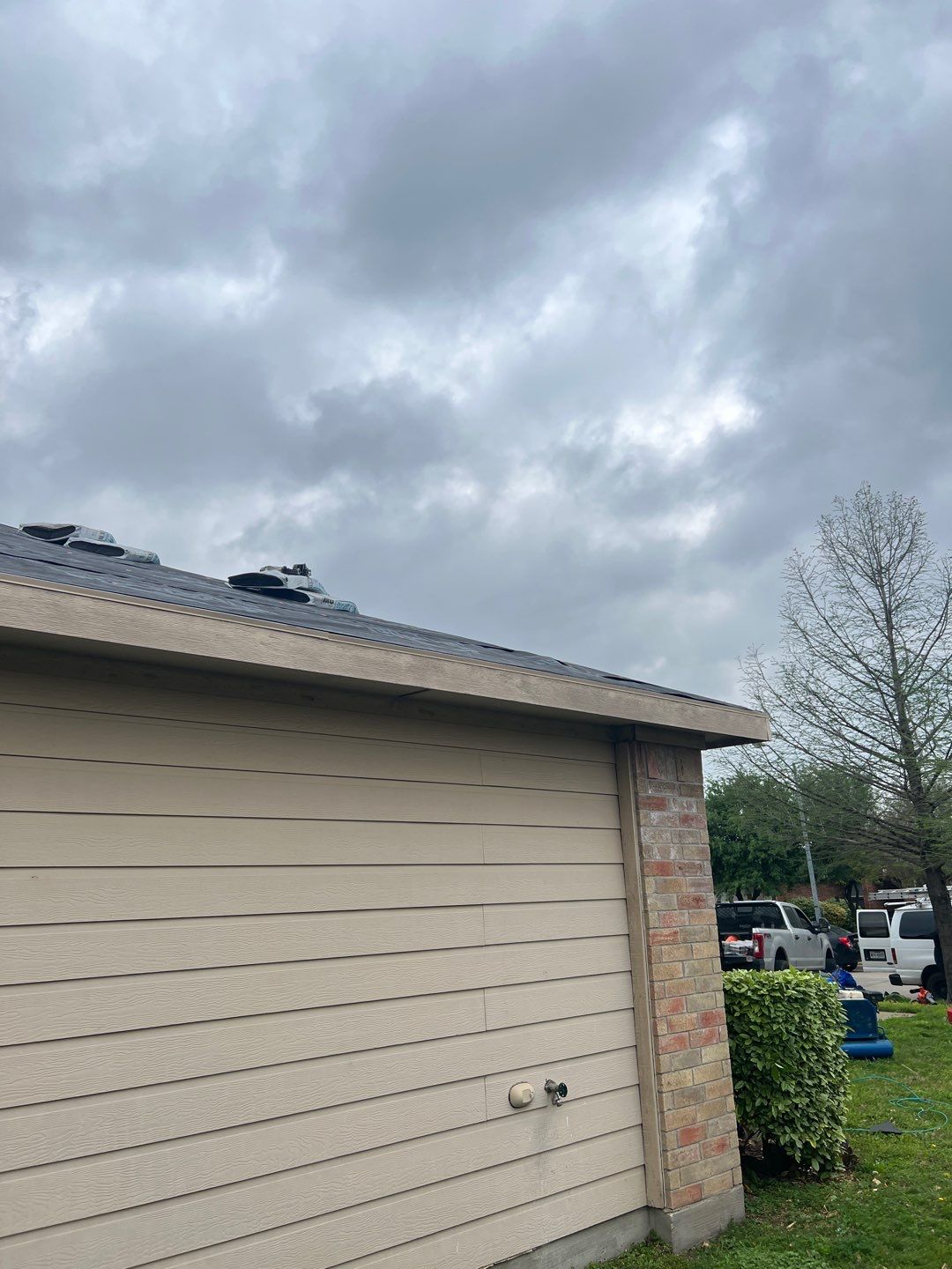 Project in Dallas by Armor Roofing | Exteriors