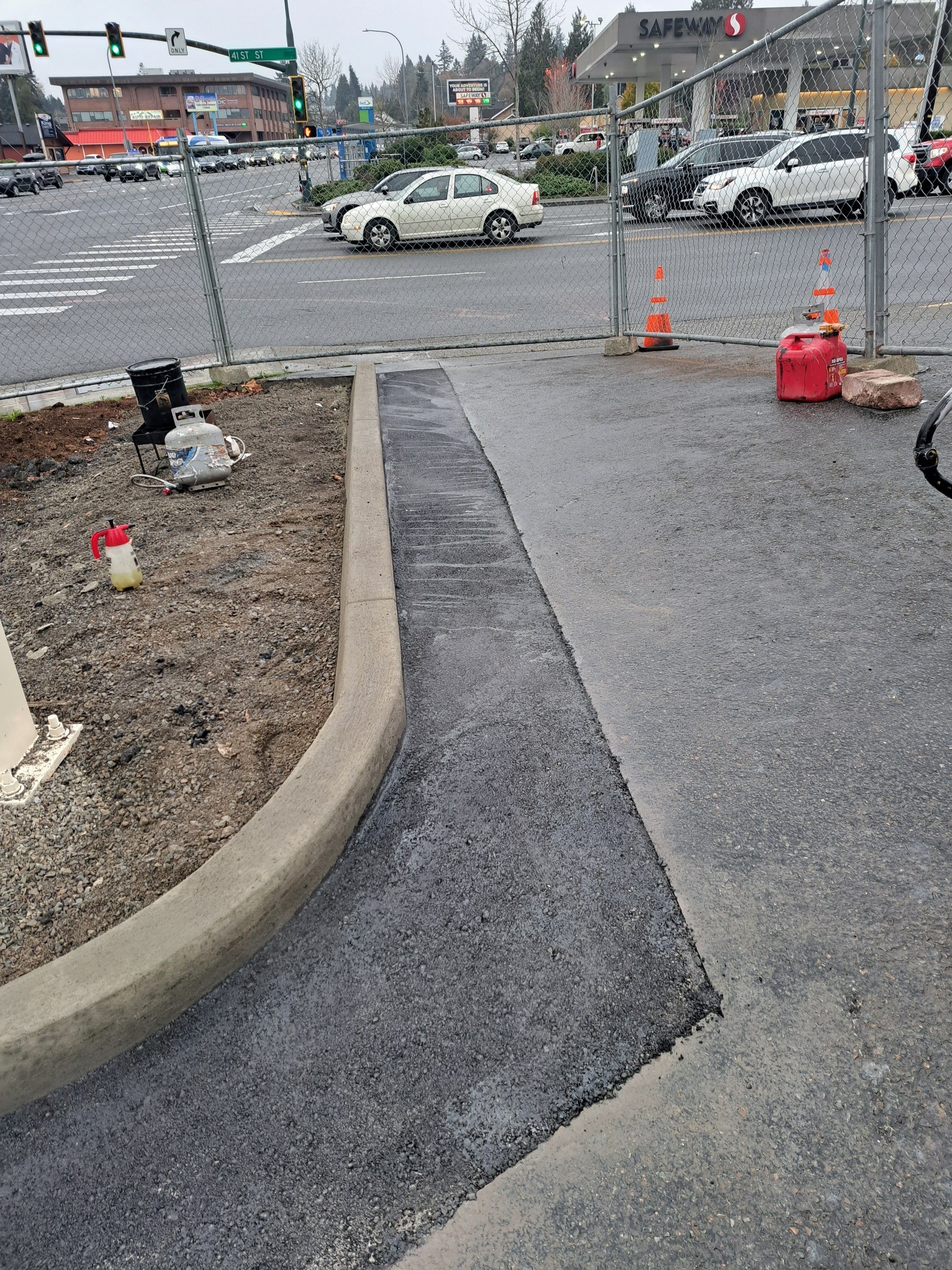 Project CSI, am-pm gas station.  by Jireh Asphalt & Concrete Inc 