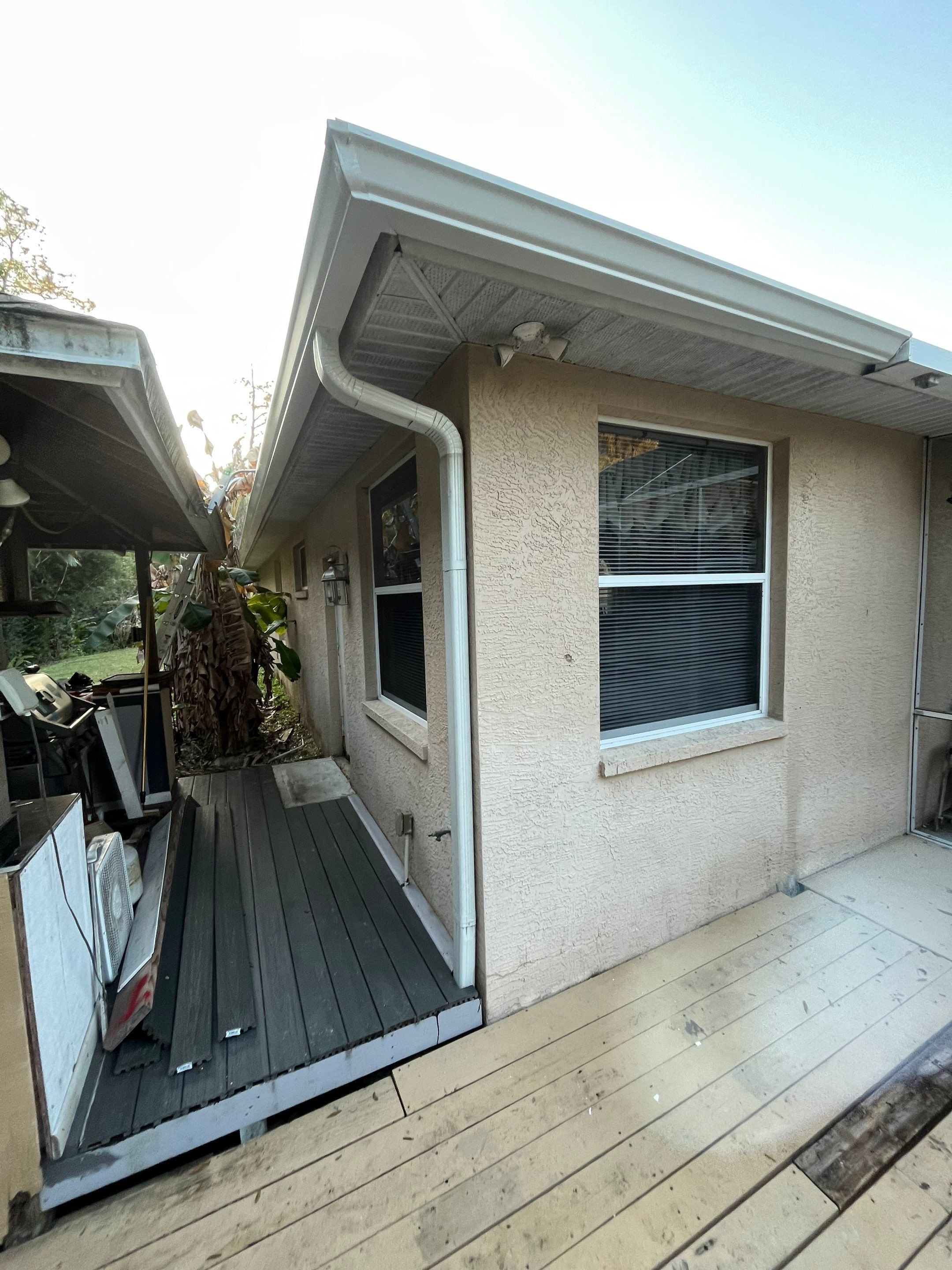 6 Inch Seamless Gutters using K-Style Seamless Gutters in Naples FL by Gutter Professors