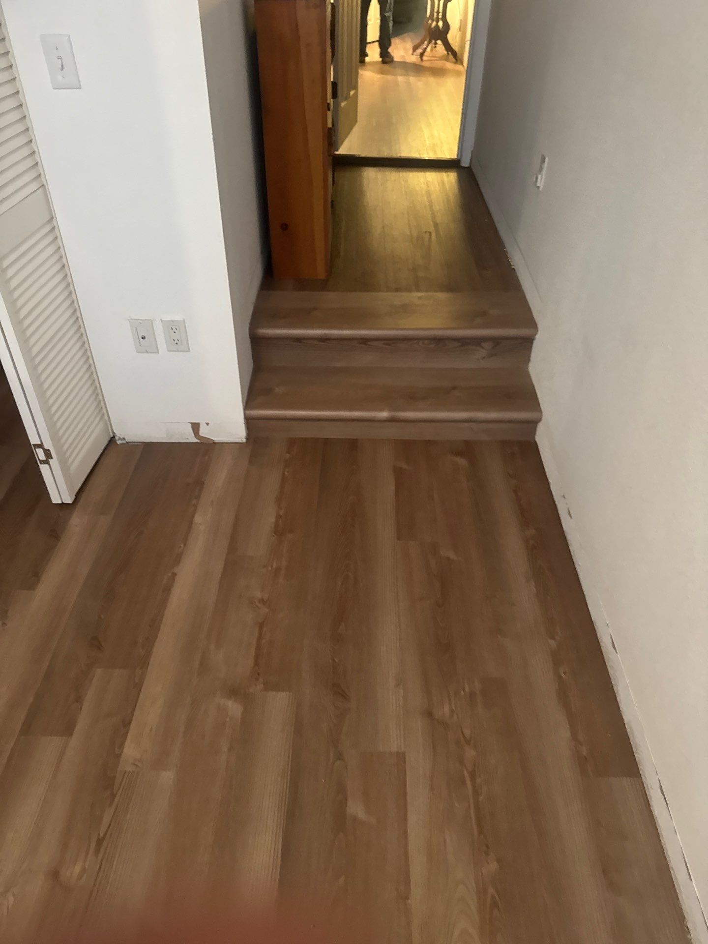 Bedroom & bathroom remodel  by Vrmmm Flooring