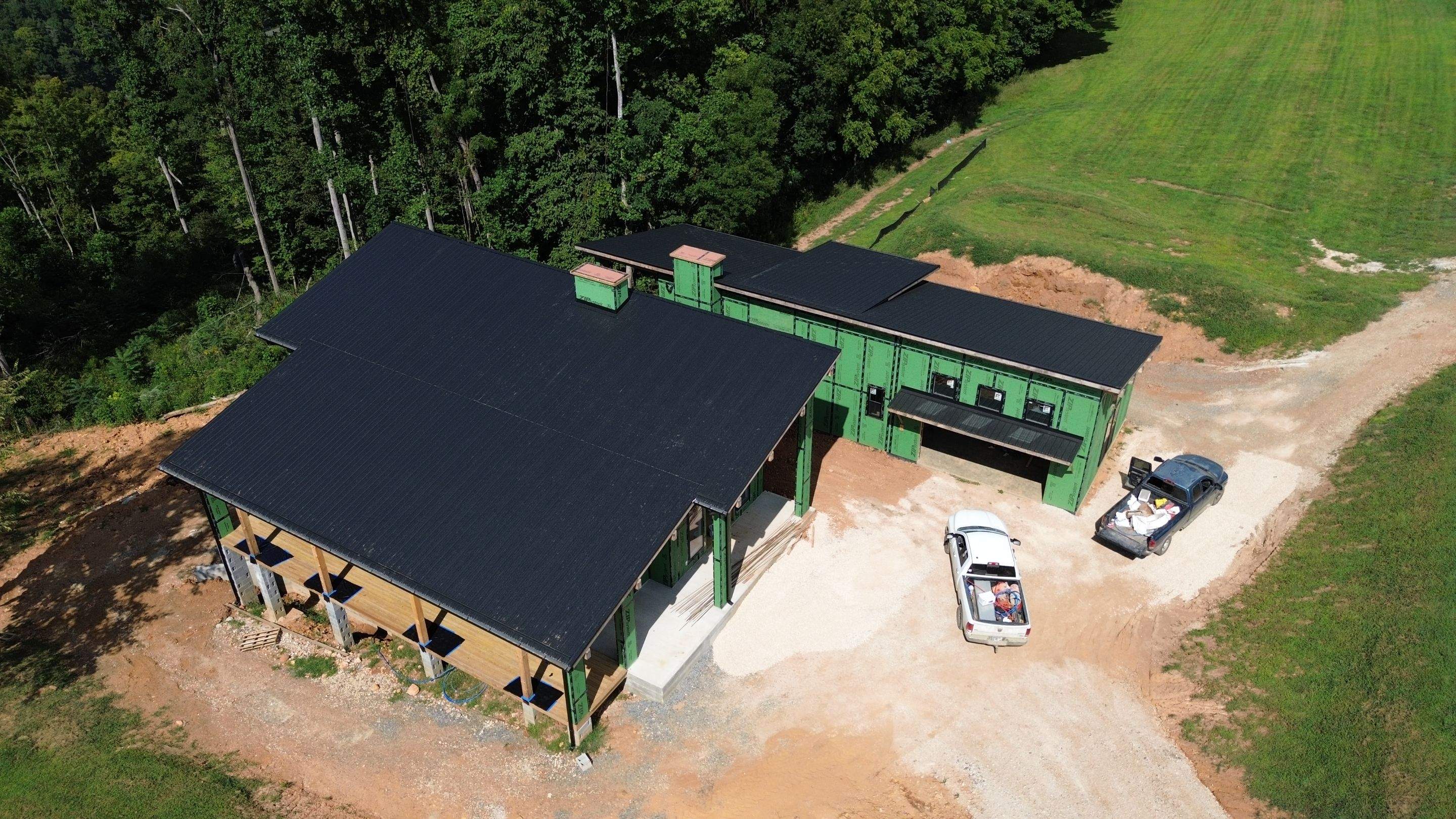 Lot 32 by Omnia Roofing