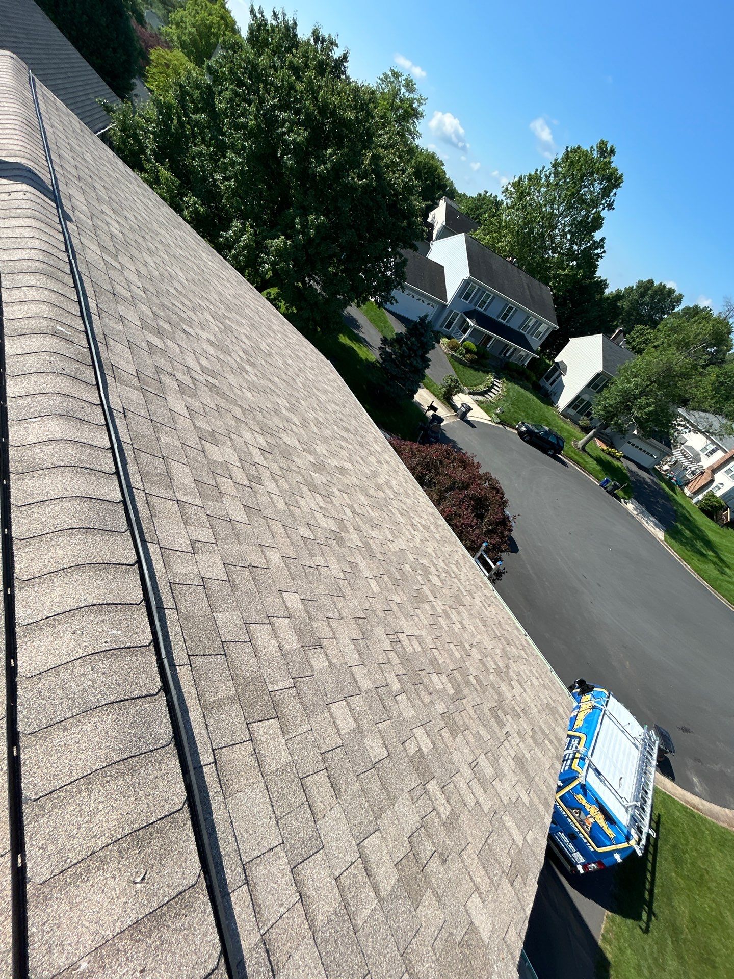 Fairfax: Residential Roof Replacement with CertainTeed Landmark Shingles in Sunrise Cedar by RM Banning, Inc.