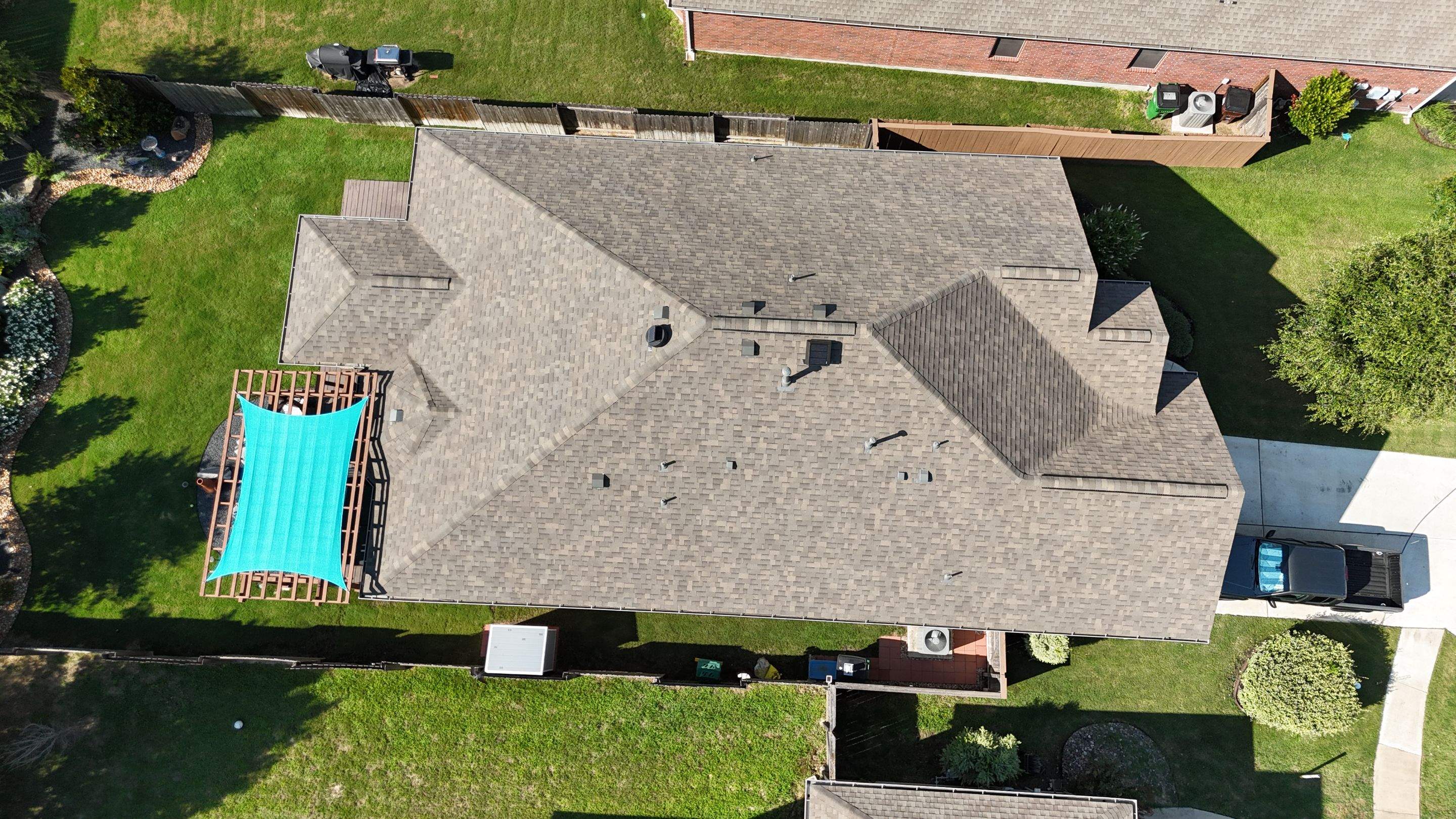 Weathered Wood - Malarkey Vista by RoofsOnly.com