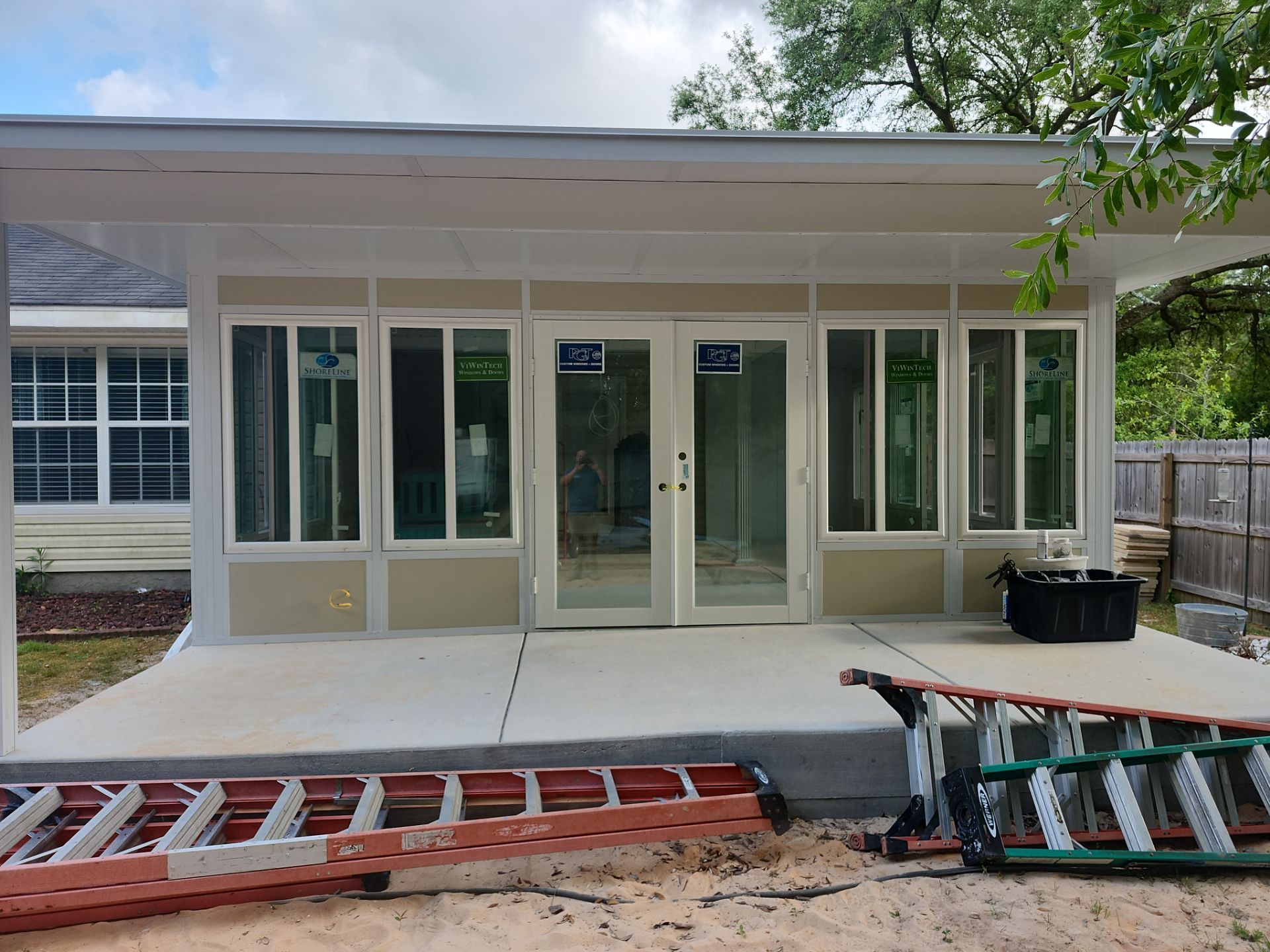 Milton Glass Room Using Colorbeam by Titan Sunrooms