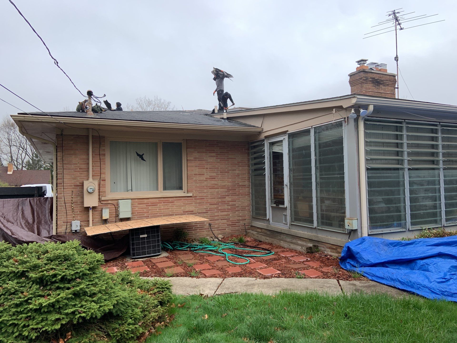 Roof Replacement using CertainTeed Landmark by 180 Contractors