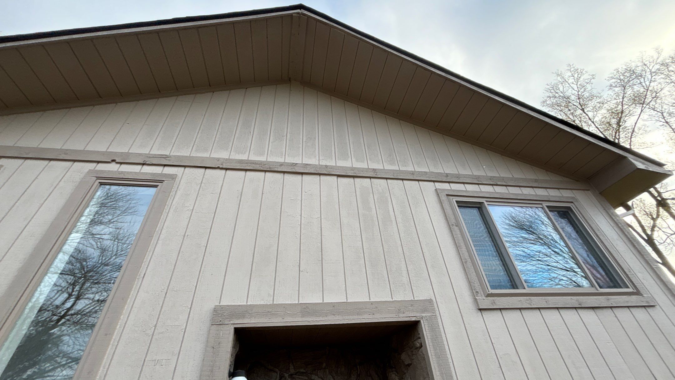 Siding Replacement using Alside Charter Oak D4.5" by 180 Contractors