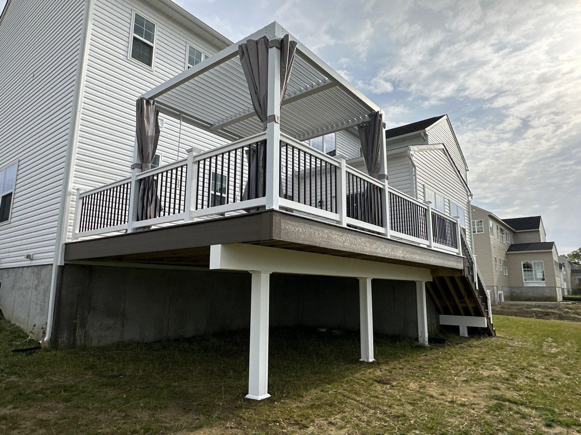New deck + Manual Louvered Pergola by deck guardian