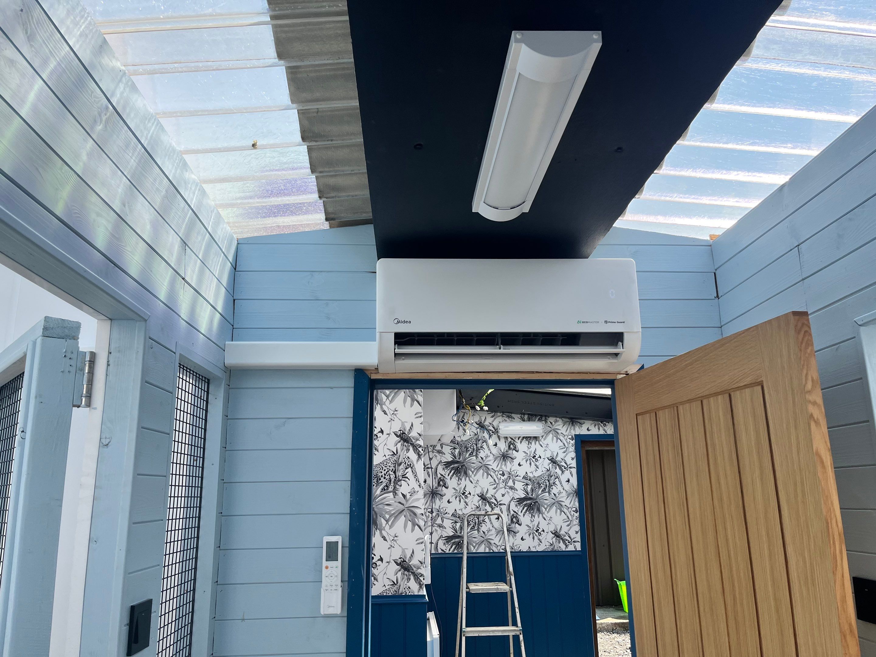 🐾 Purr-fect Climate Control Installed at a Local Cattery! ❄️🔥 by Elite Services Group Ltd