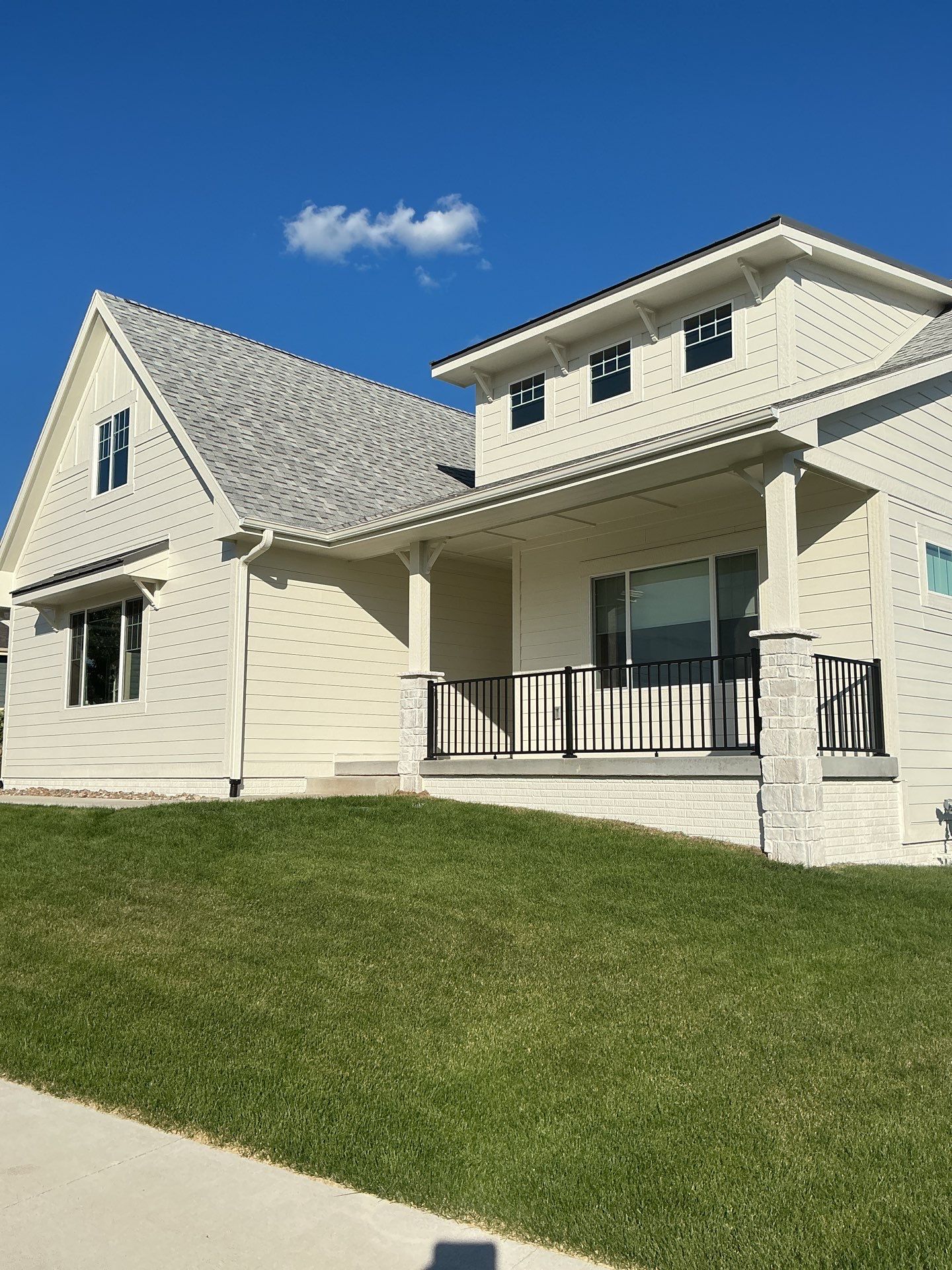 res ext repaint by Midwest Paint LLC