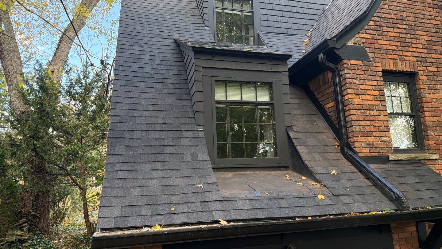 Roof Replacement using Owens Corning Onyx Black by 180 Contractors