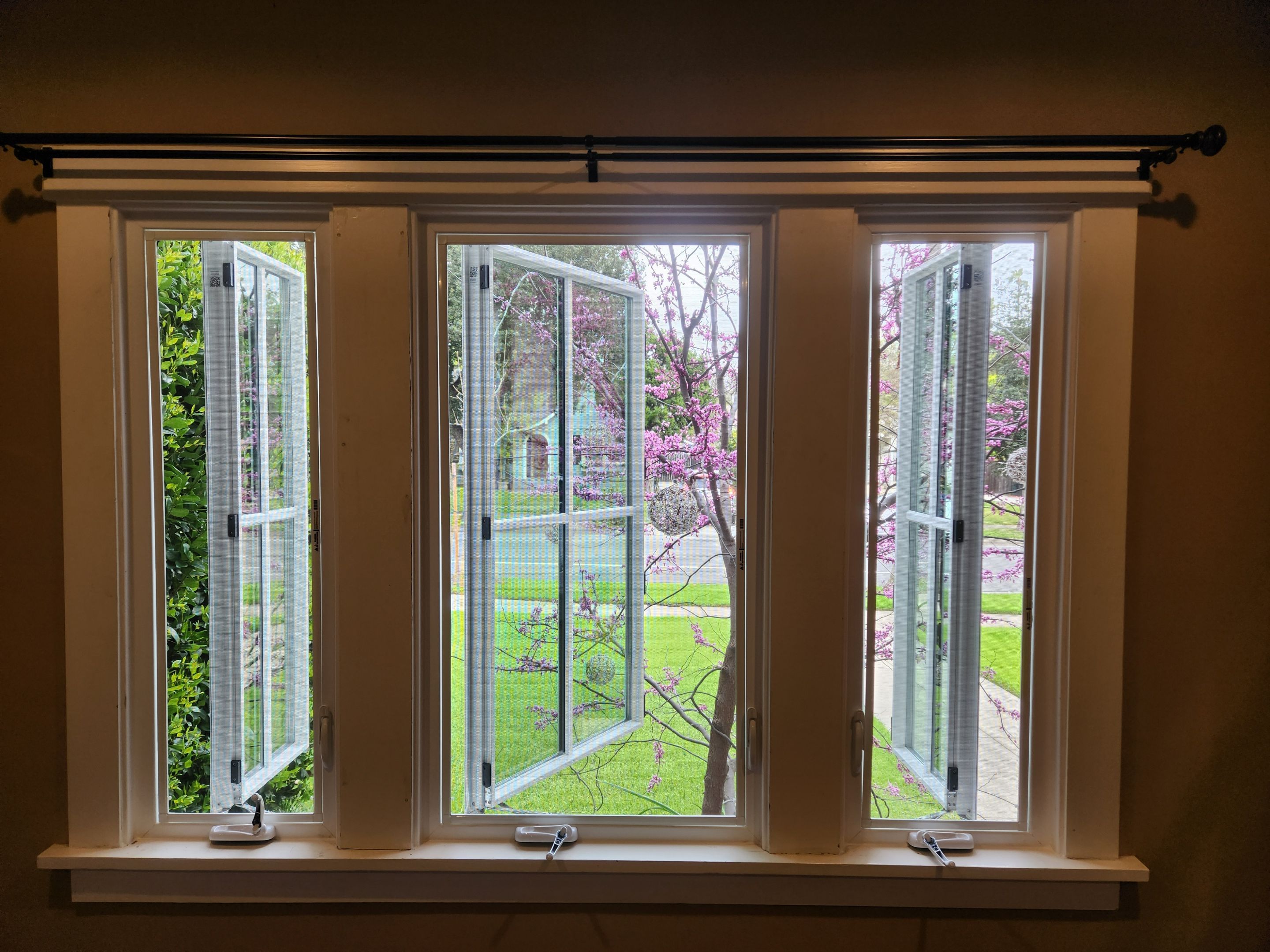 Window Installation using Milgard Ultra series, Fiberglass windows with SDL grids by American Window Company