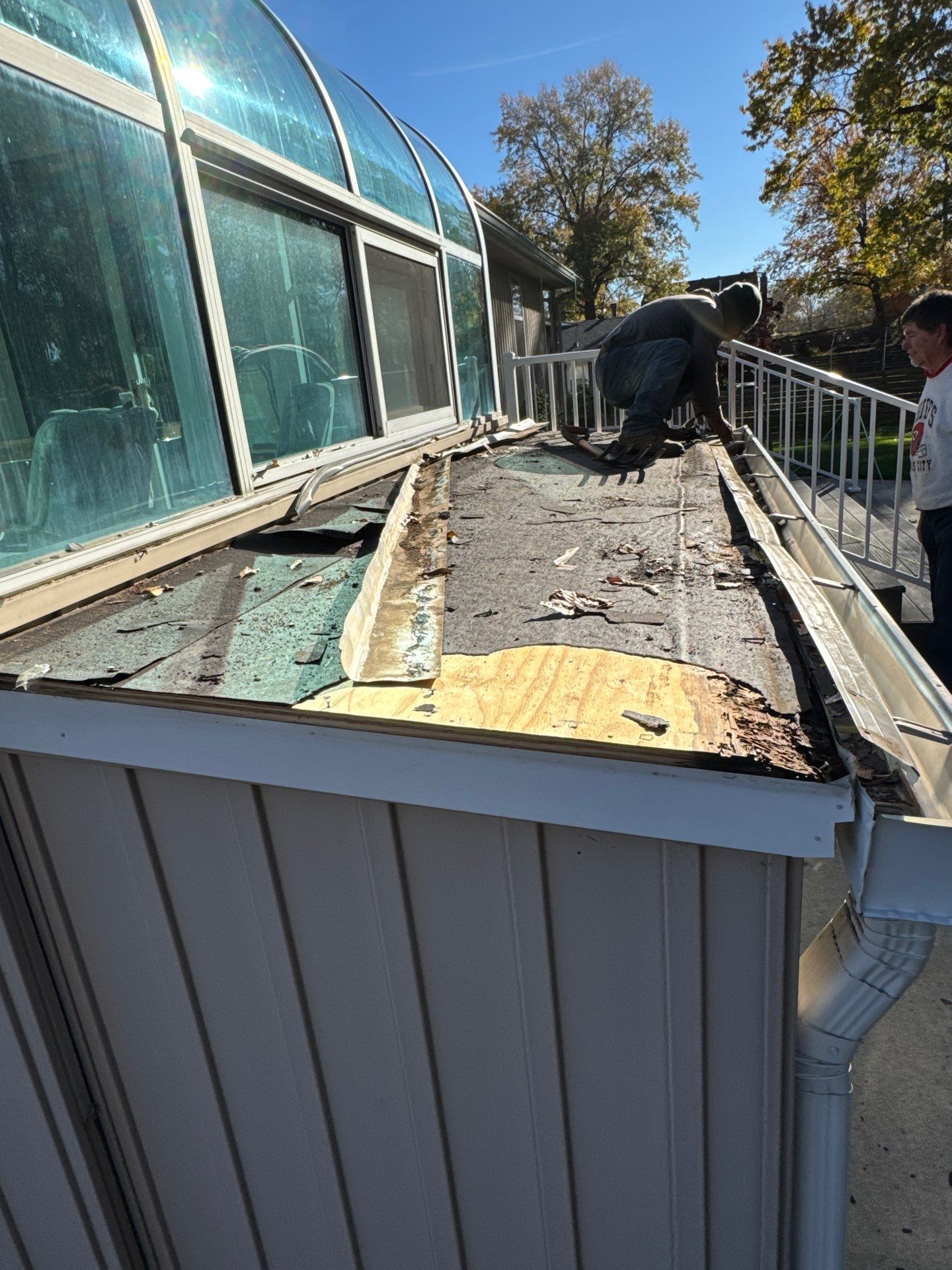 Had a storm and now a new roof! by EEC  Windows, Siding & Roofing 