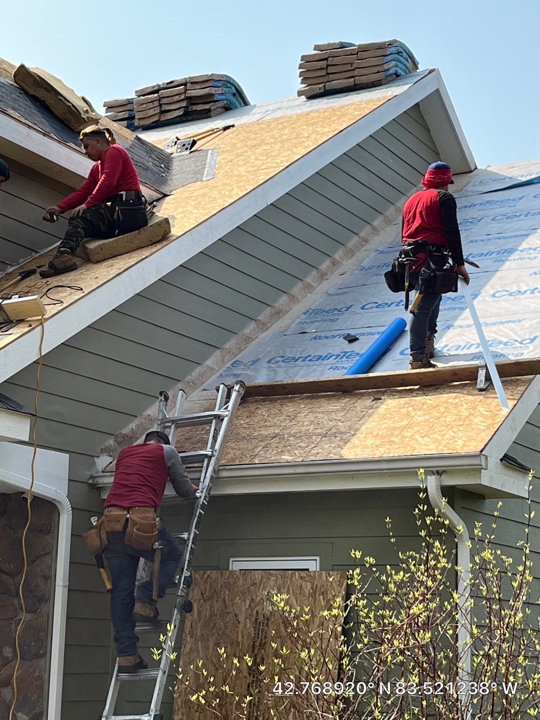 Roof Replacement using CertainTeed Landmark by 180 Contractors