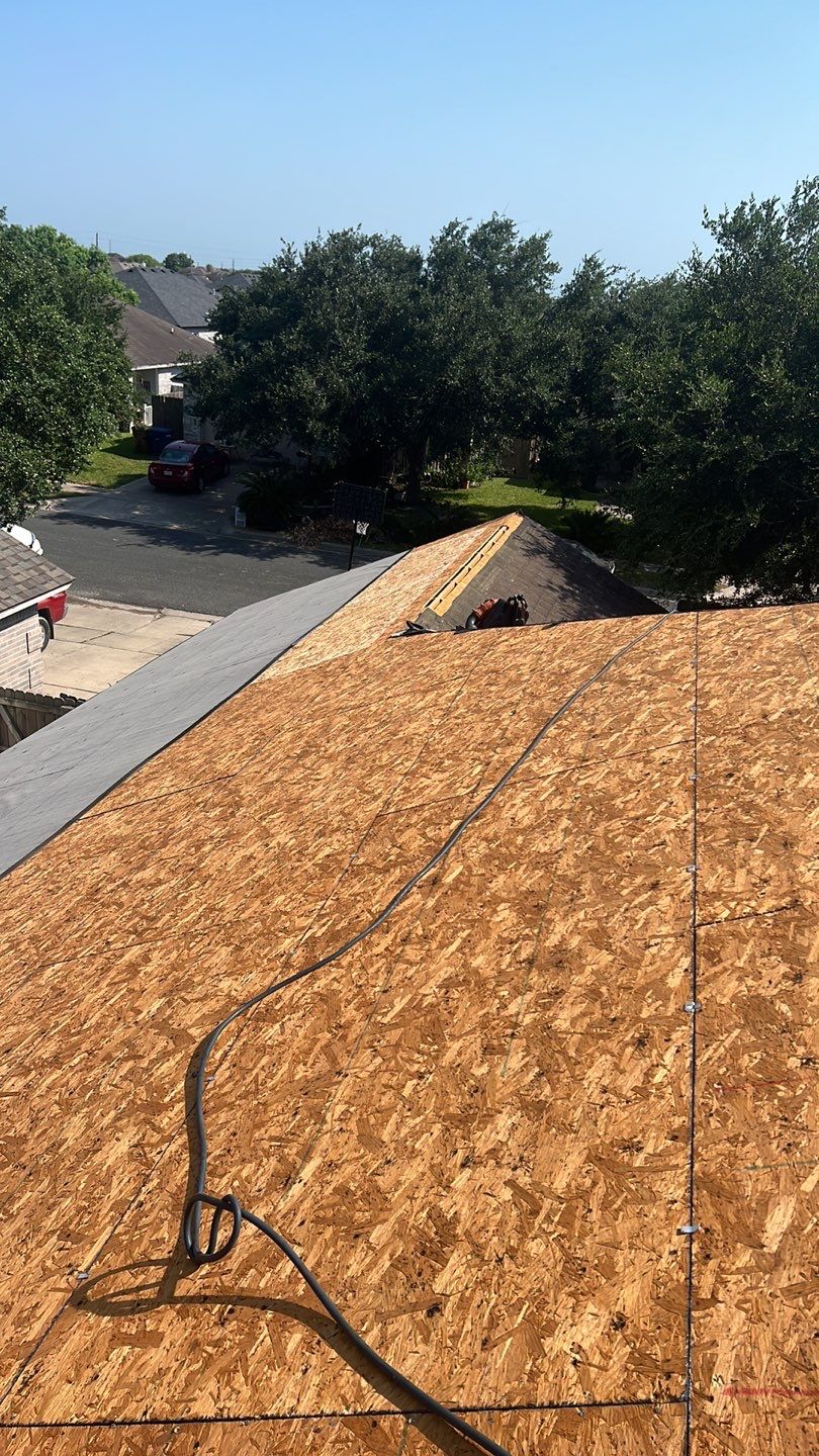 Love my new look! by Bayfront Roofing and Construction
