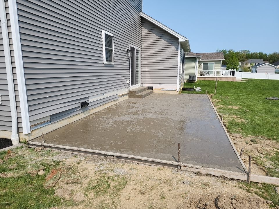 Outdoor Living Addition by Ivy Lea Construction