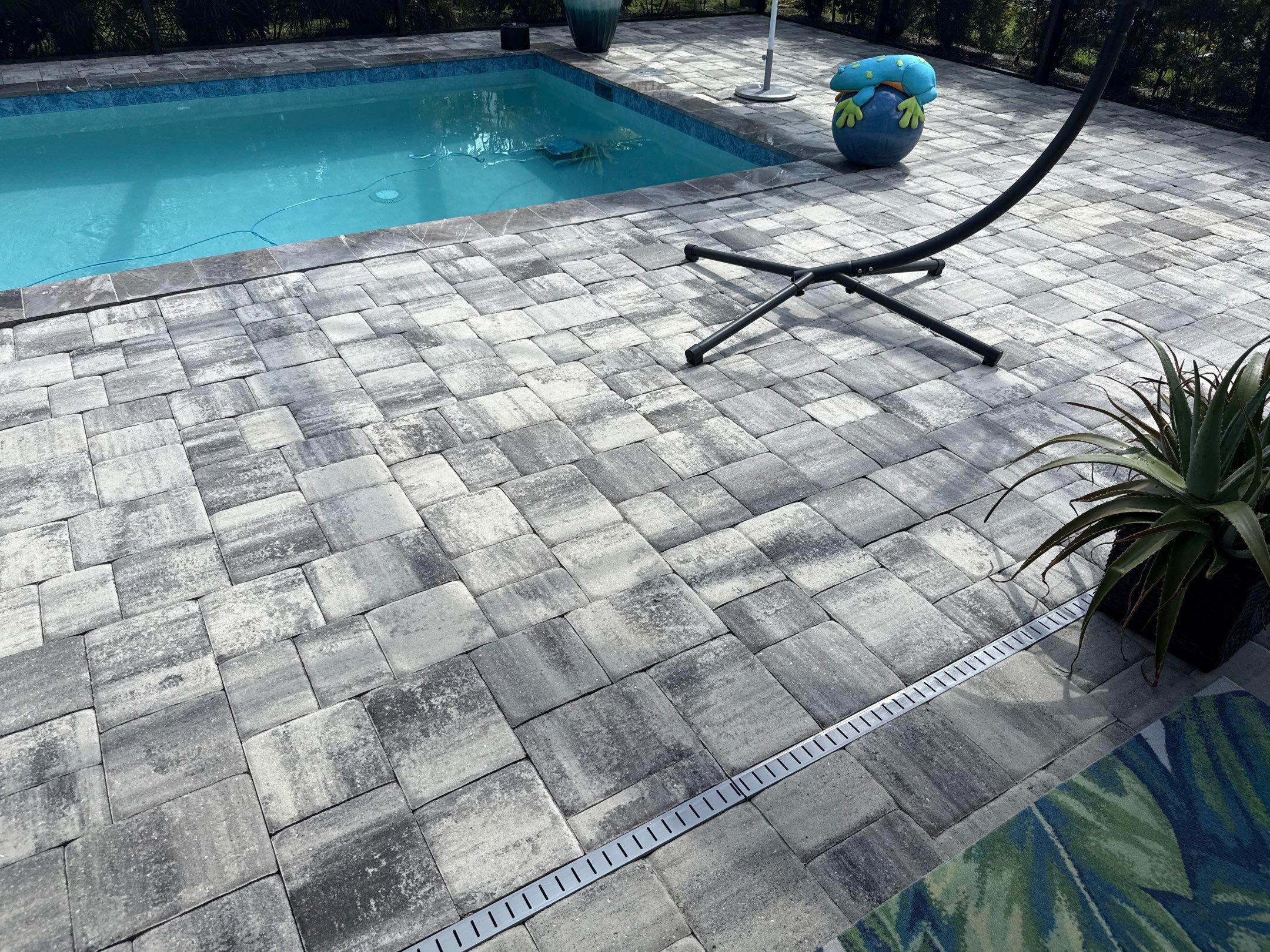 Paver Pool Deck & Screen Enclosure Cleaning – North River Ranch, Parrish, FL by Sunshine AquaWash