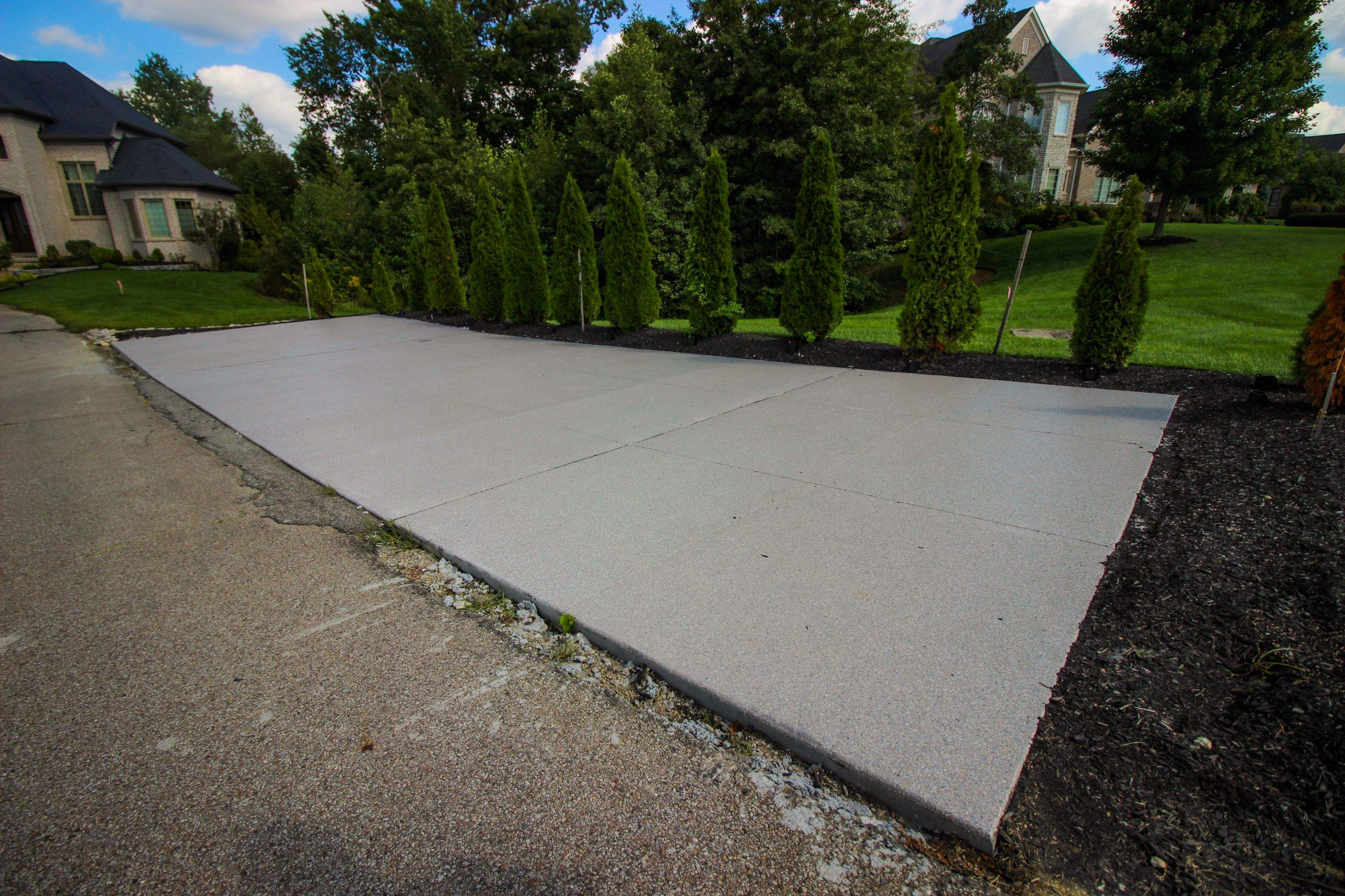 Driveway and Garage Installation using Fieldstone by Your1DayFloor.com