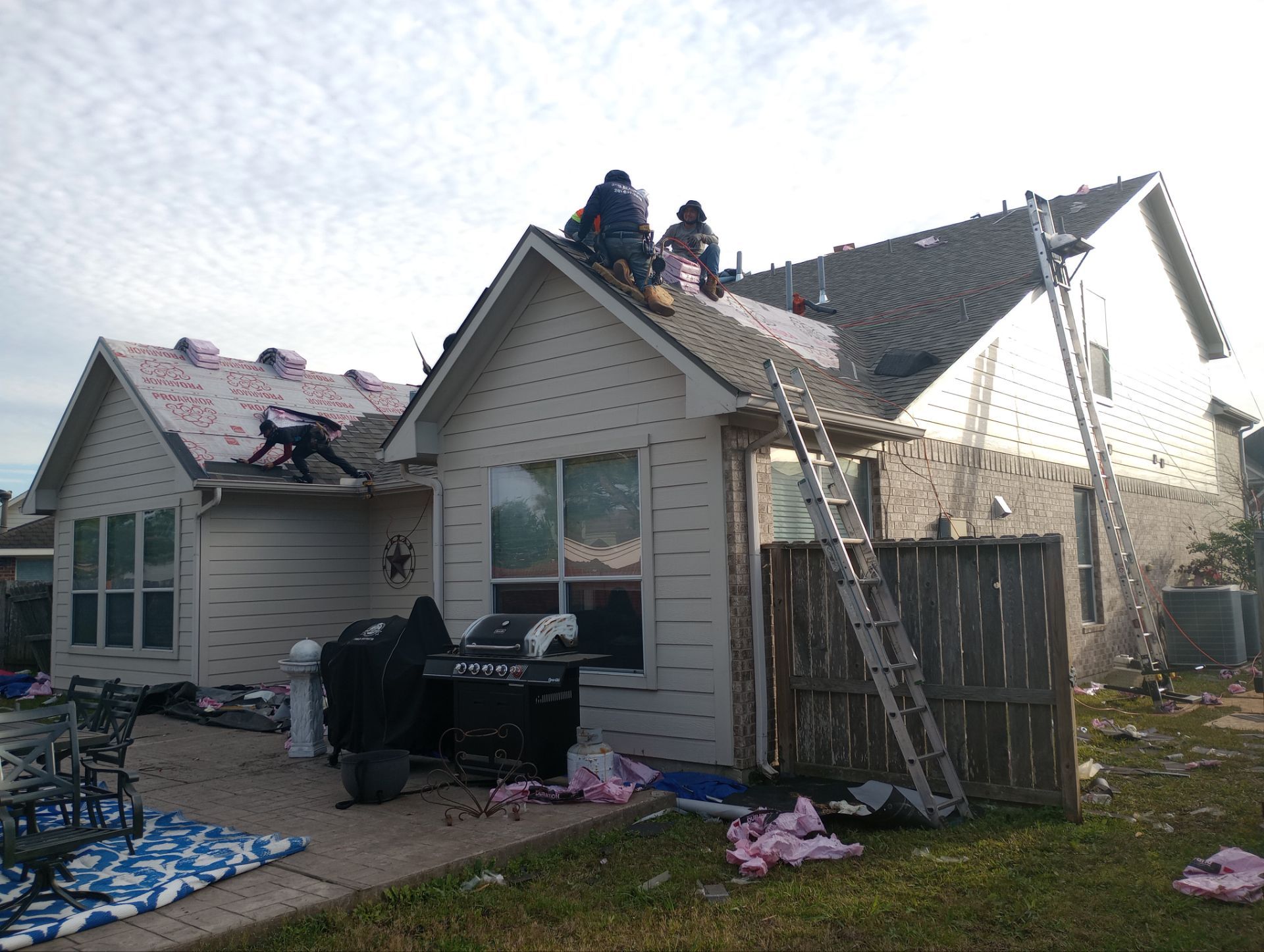 Residential Roofing Installation using Owen's Corning Duration (Lifetime) Shingles by Roof Repair Company