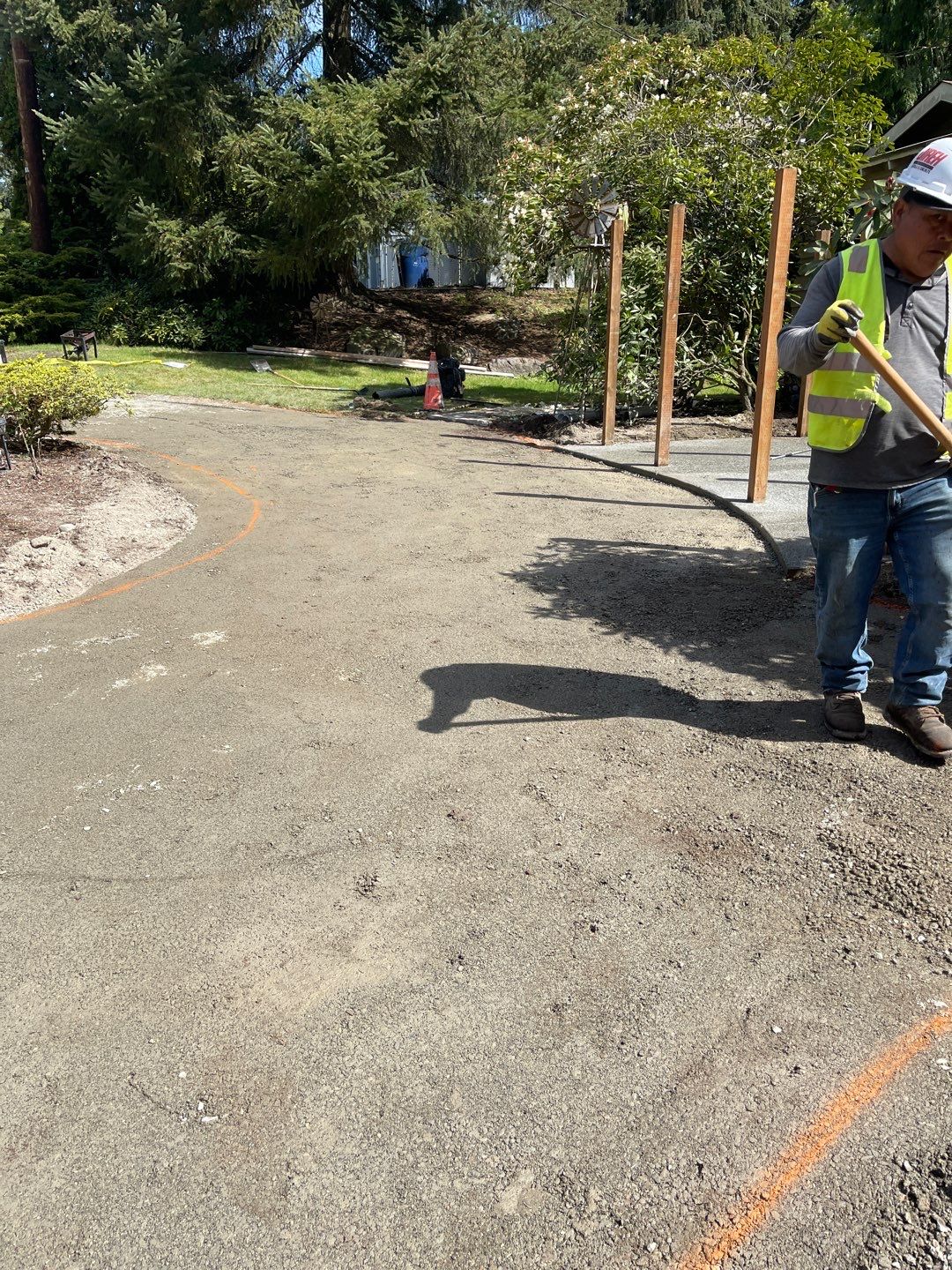 Modern Entry Fence by Jireh Asphalt & Concrete Inc 