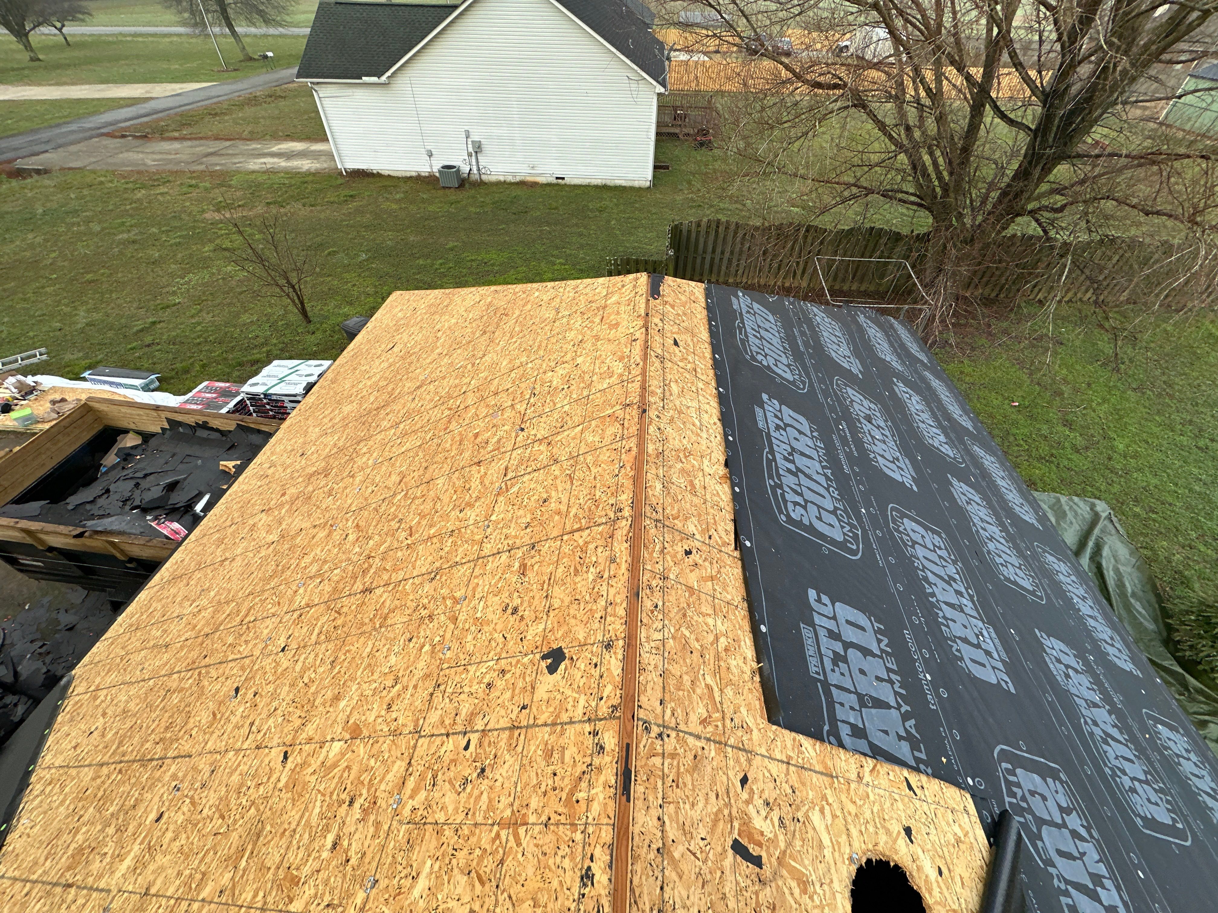 Rustic Black Titan  - Clements by BayCo Roofing