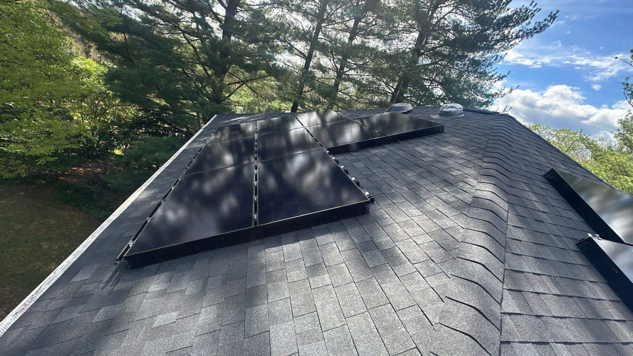 Maxeon Solar Panel / Owens Corning Shingle Installation by American Home Contractors