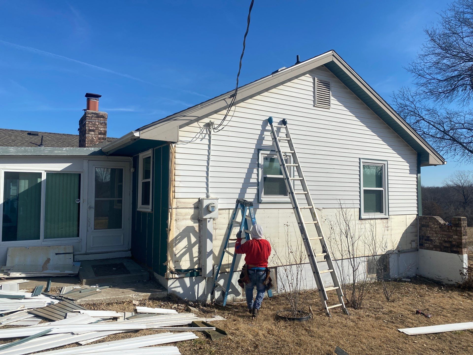 Siding Installation using Exterior Portfolio Vinyl Siding by EEC Windows, Siding & Roofing