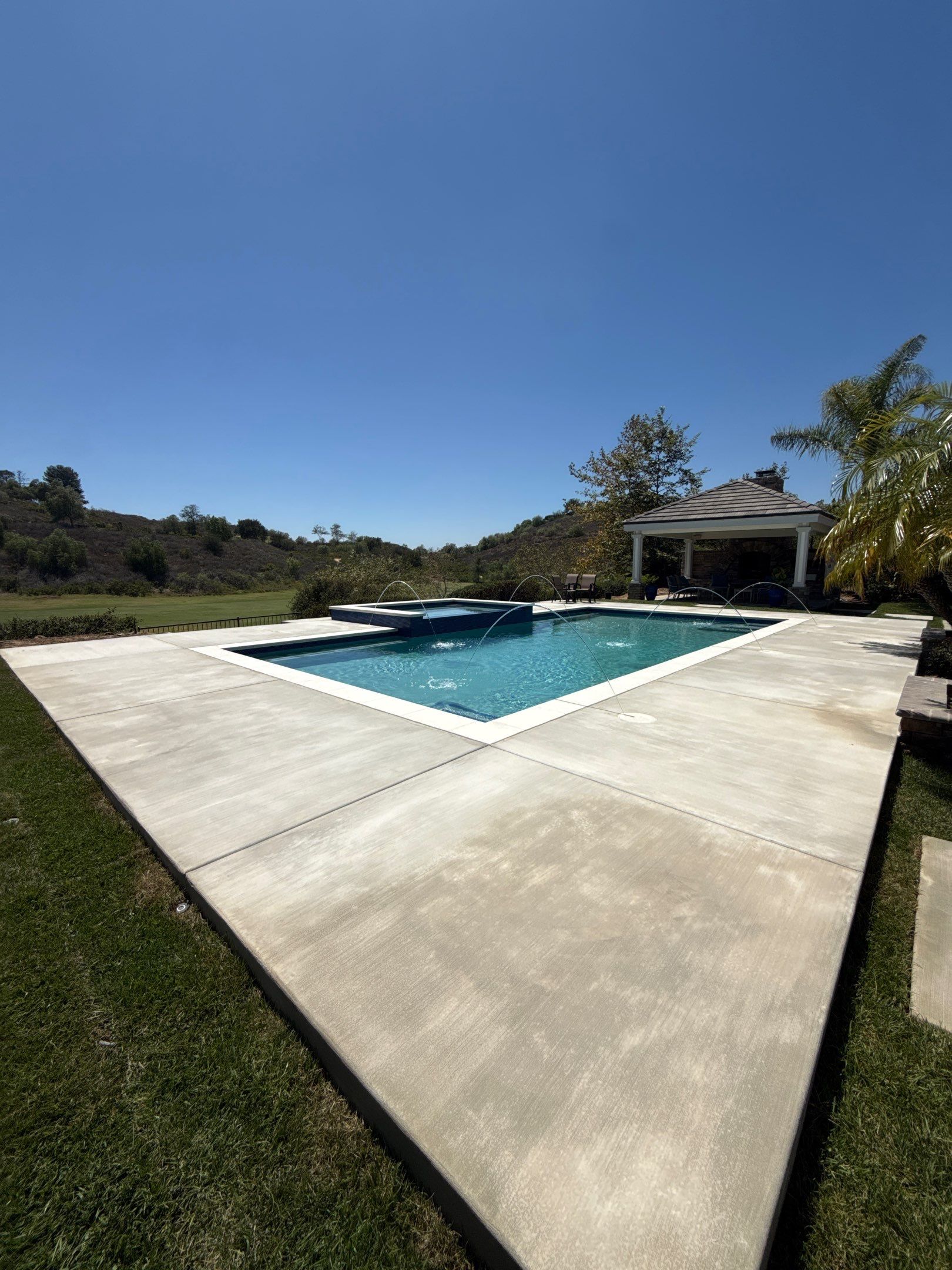 Project in Moorpark by Thomas Pools