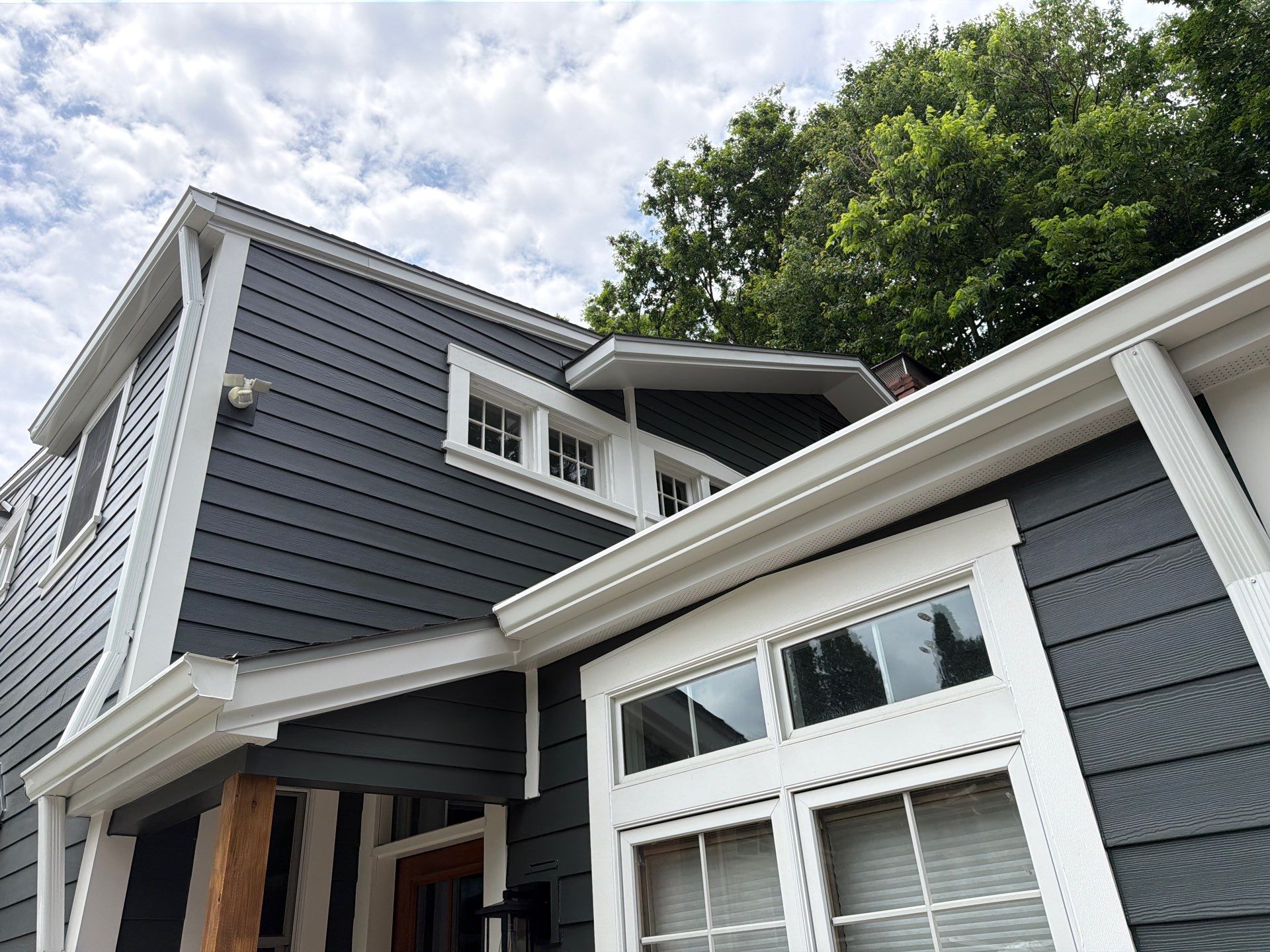 Centenarian Edgeworth Home updated with James Hardie by Ideal Siding Pittsburgh
