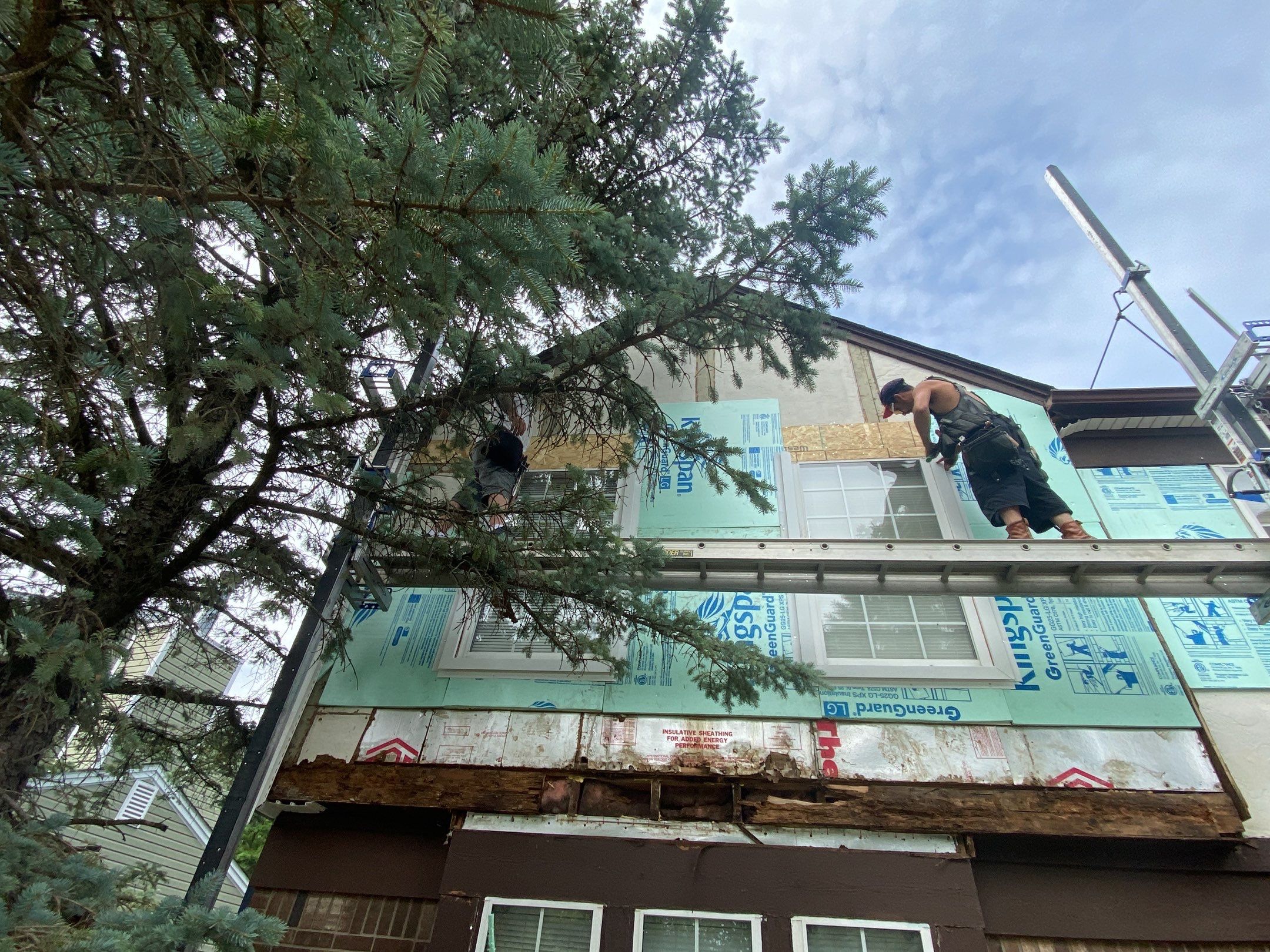 Siding Replacement using CertainTeed Restoration Classis D4 by 180 Contractors