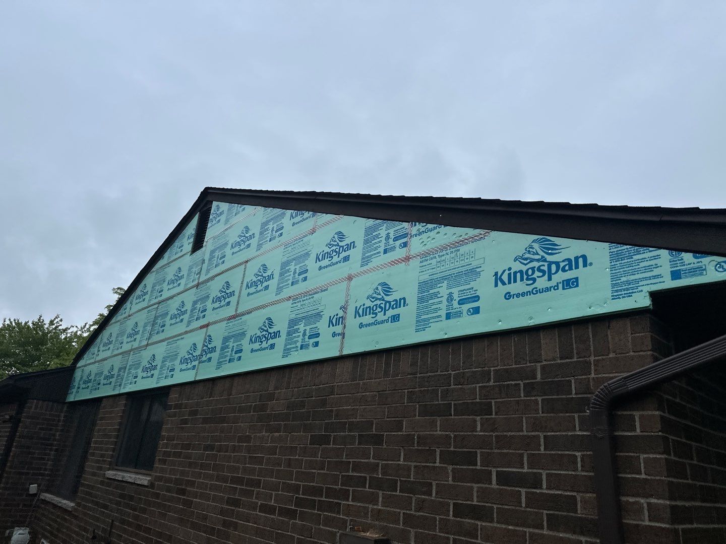 Siding Installation using Ascend 7" Composite Flagship Brown by 180 Contractors