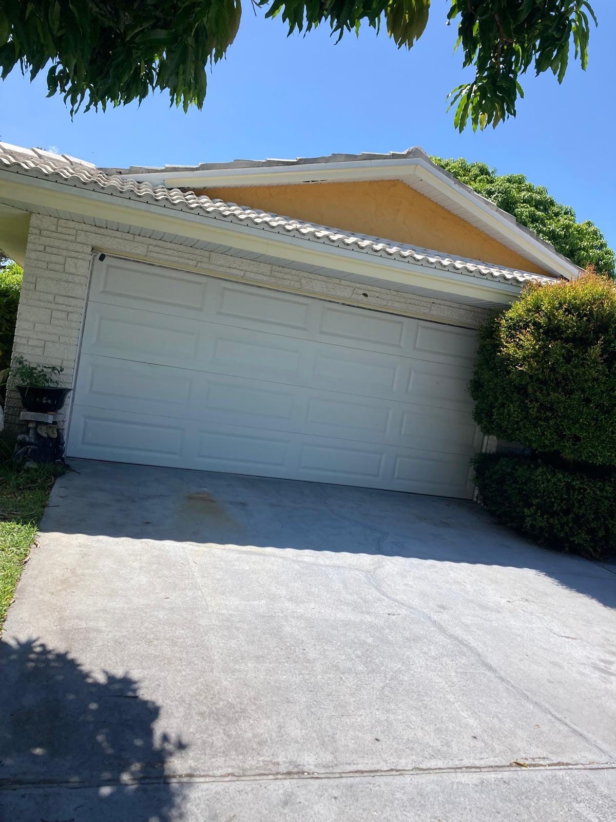 Project in Largo 33774 by Mitchell Roofing Company LLC 