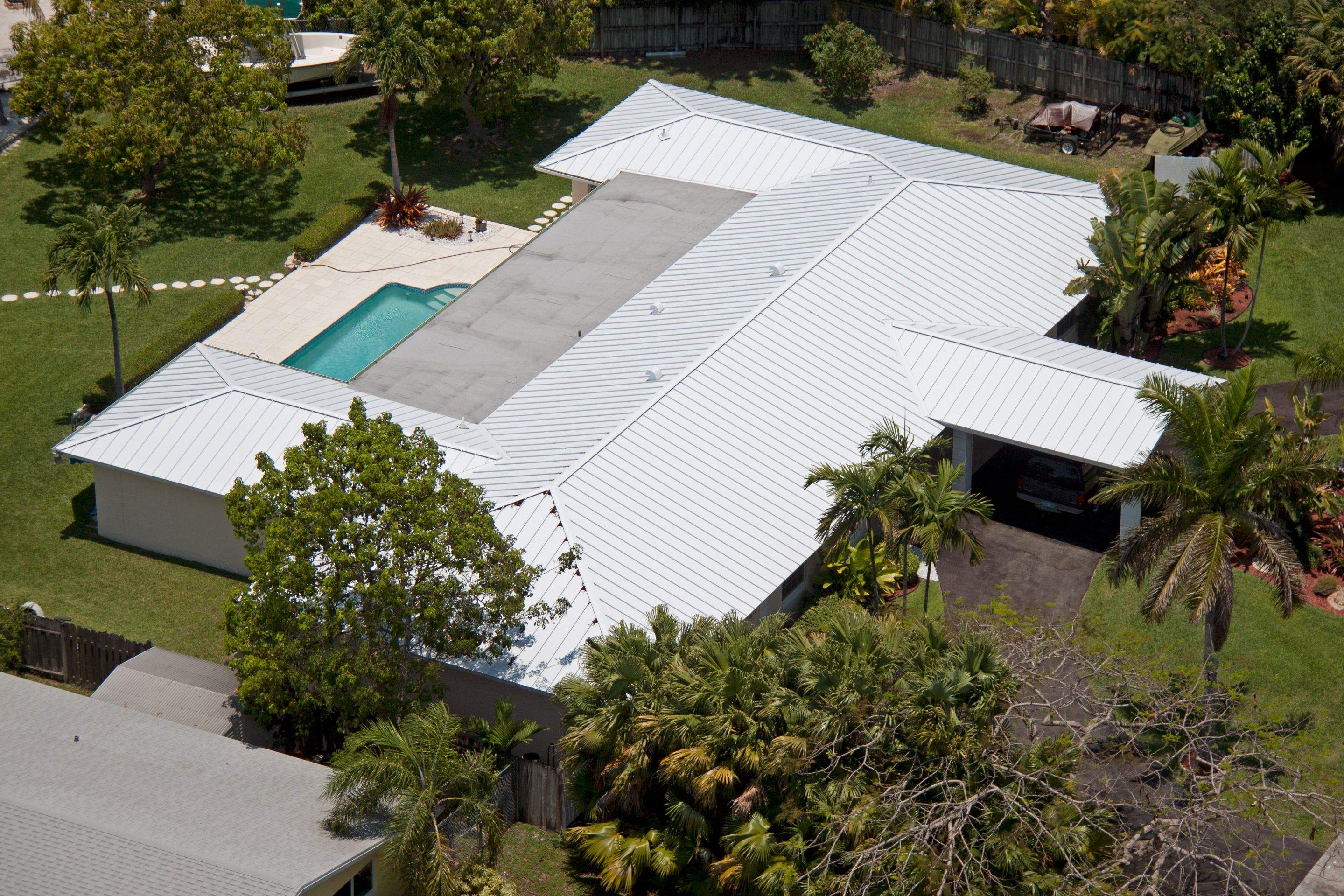 Metal Roof - Galvalume - Regal White by Istueta Roofing