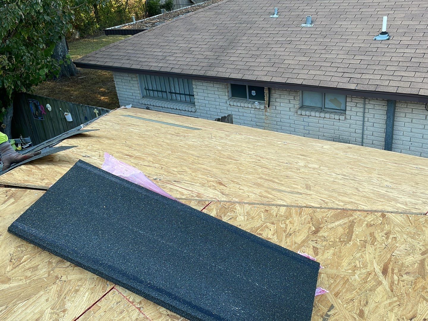 Residential Roofing Installation using Owen's Corning Duration (Lifetime) Shingles by Roof Repair Company
