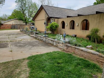 Roof Replacement in Yukon 