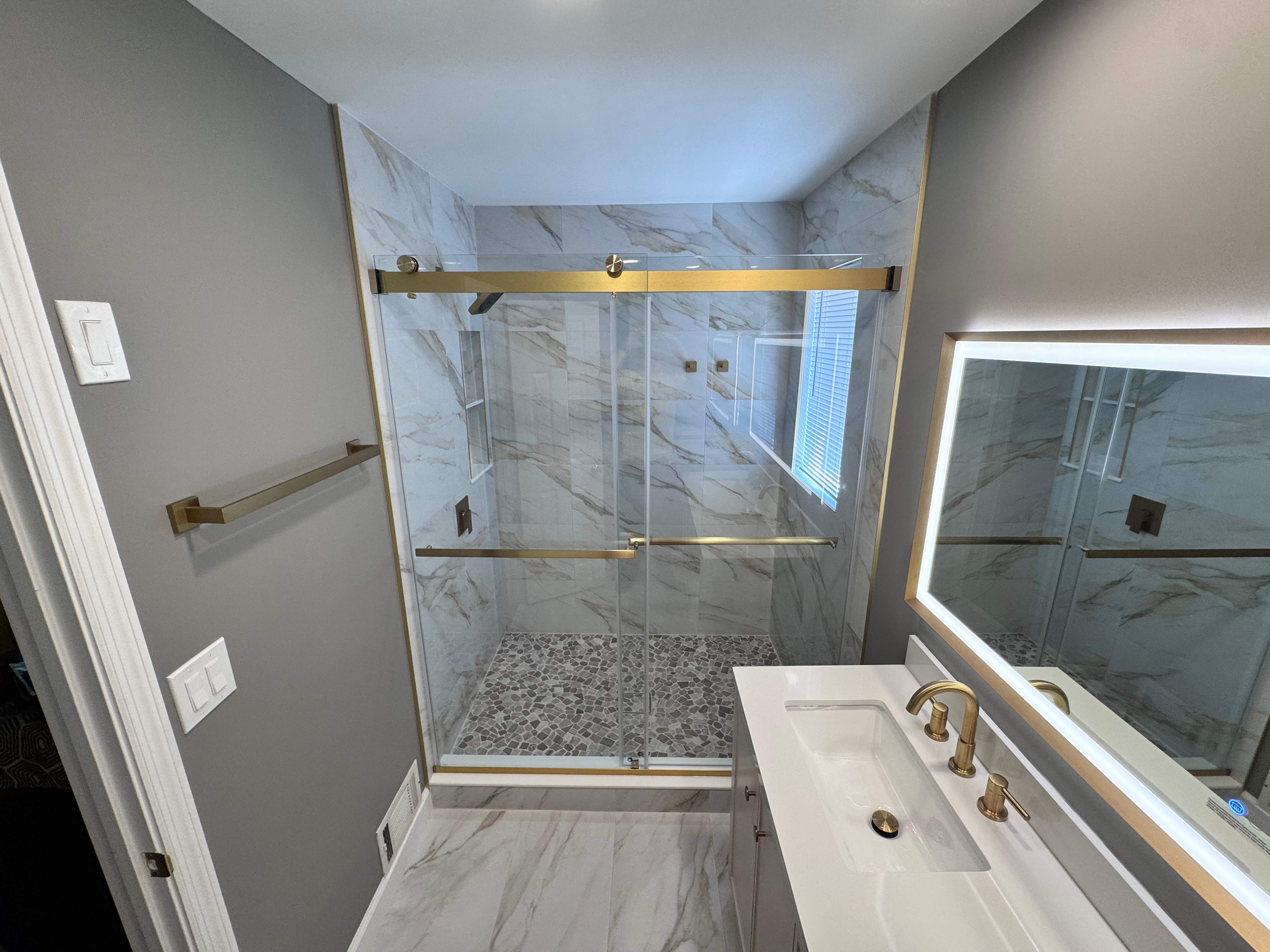 Master bathroom remodel by Prudencio