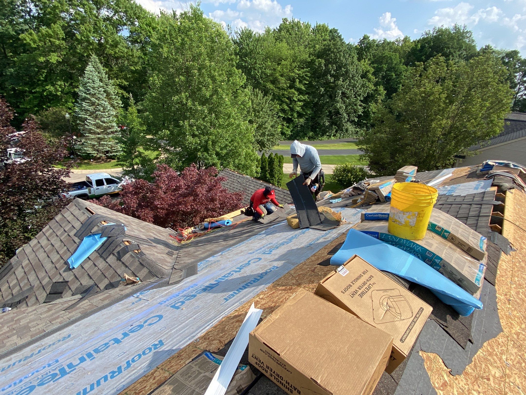 Roof Replacement using CertainTeed Landmark by 180 Contractors