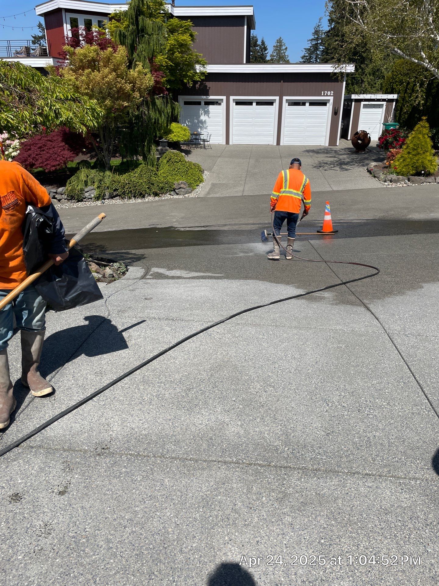 Concrete Driveway Repair | Mukilteo  by Jireh Asphalt & Concrete Inc 