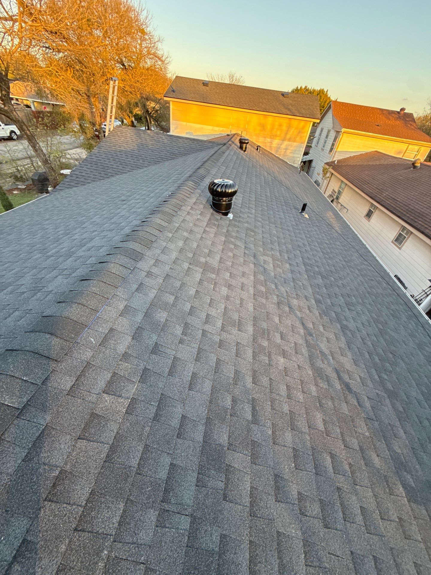 GAF Natural Shadow - Charcoal  by Top Sun Roofing