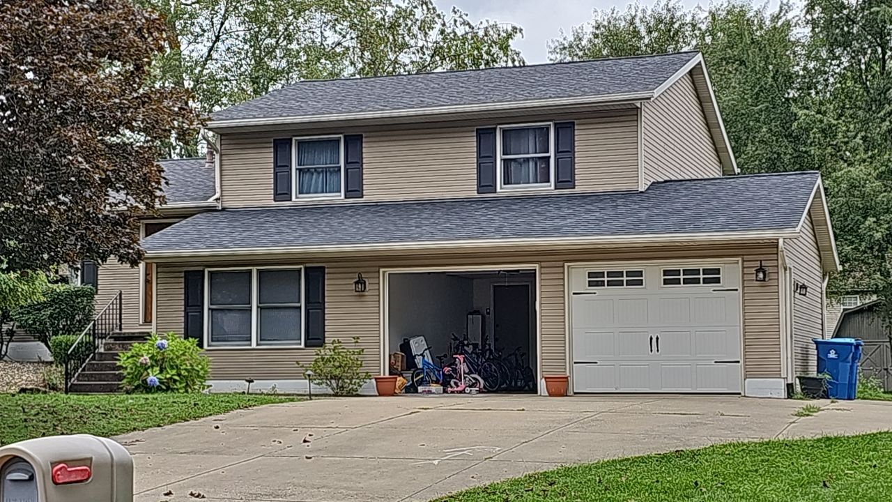 ATLAS PINNACLE COLOR: BLACK SHADOW by Eagle Eye Roofing