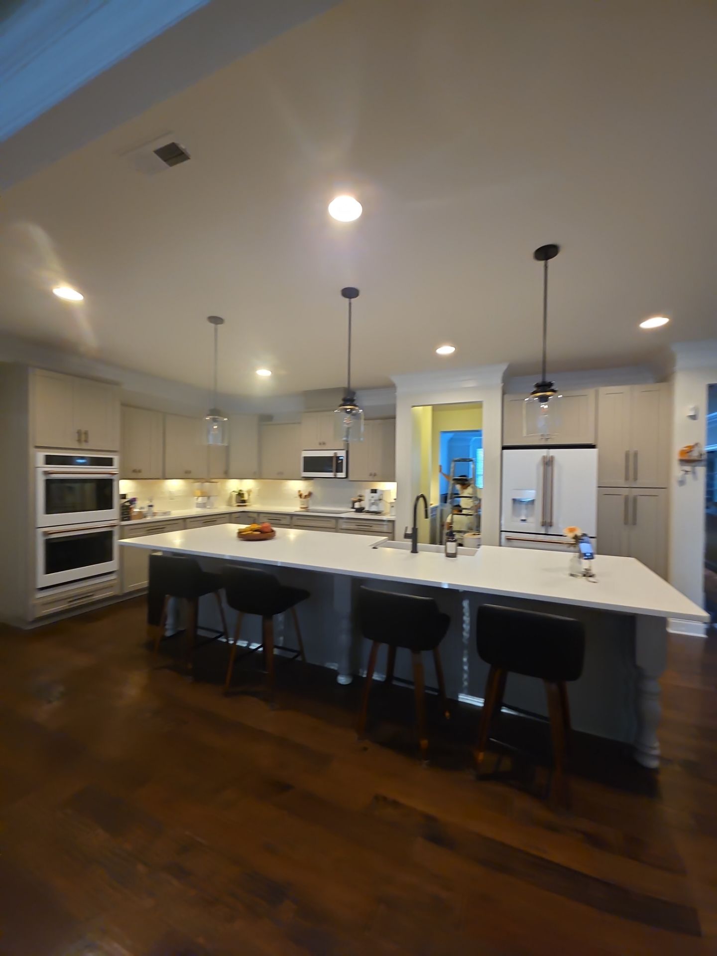 From Dated to Dazzling: A Bright Kitchen Transformation in Holly Springs by Elite Remodeling and Design LLC